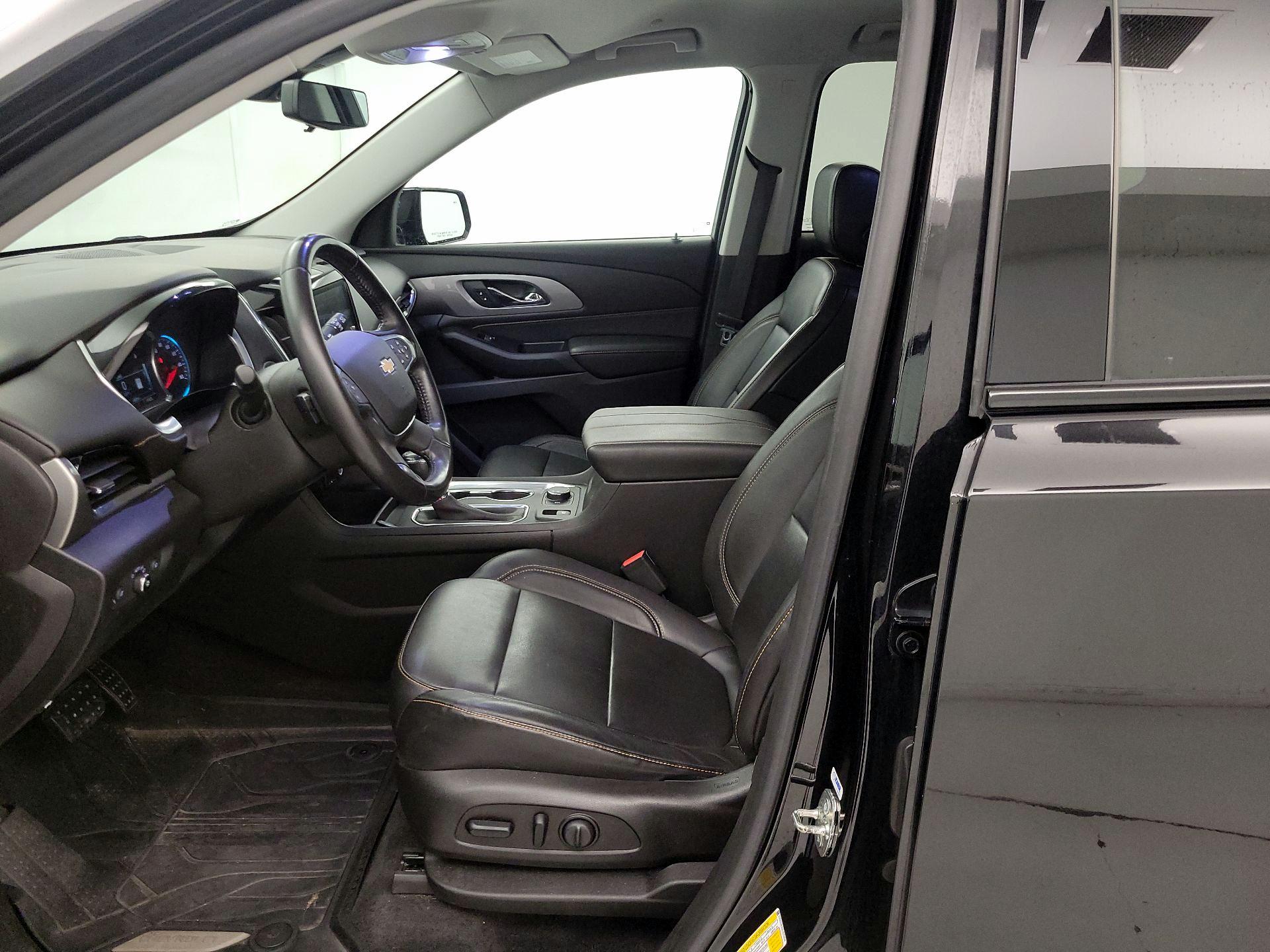 Thumbnail: 2019 Chevrolet Traverse - 11