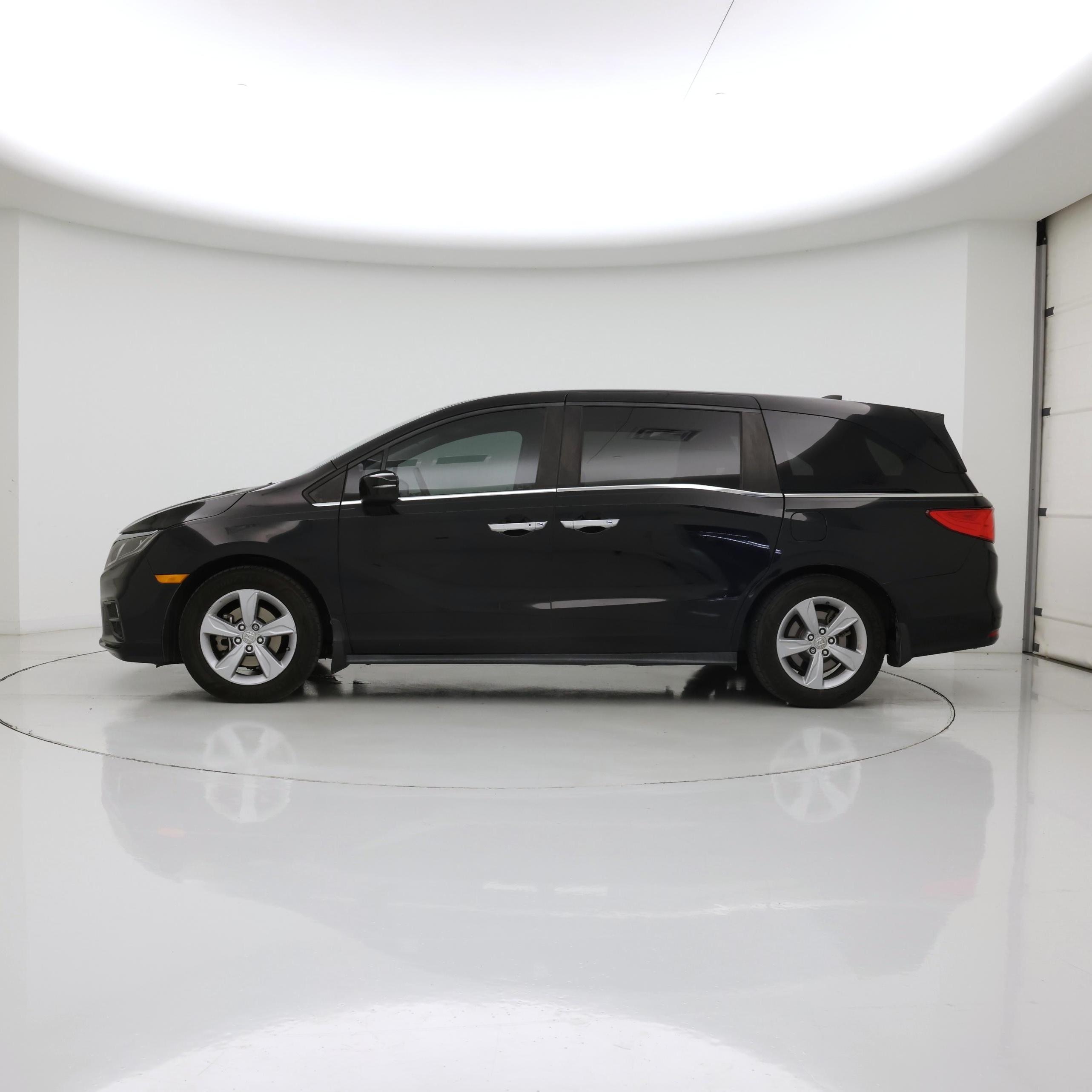Thumbnail: 2019 Honda Odyssey - 3