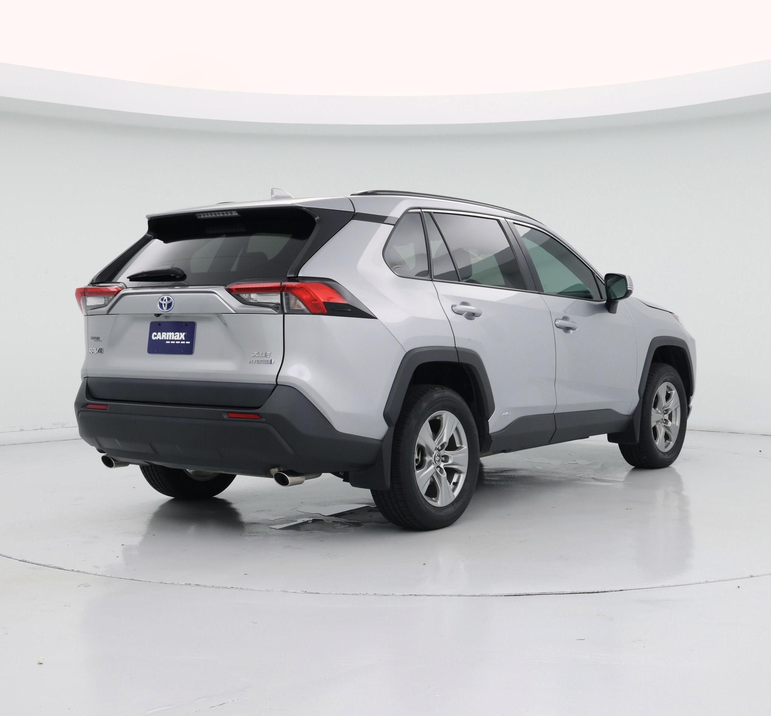 Thumbnail: 2024 Toyota RAV4 - 8