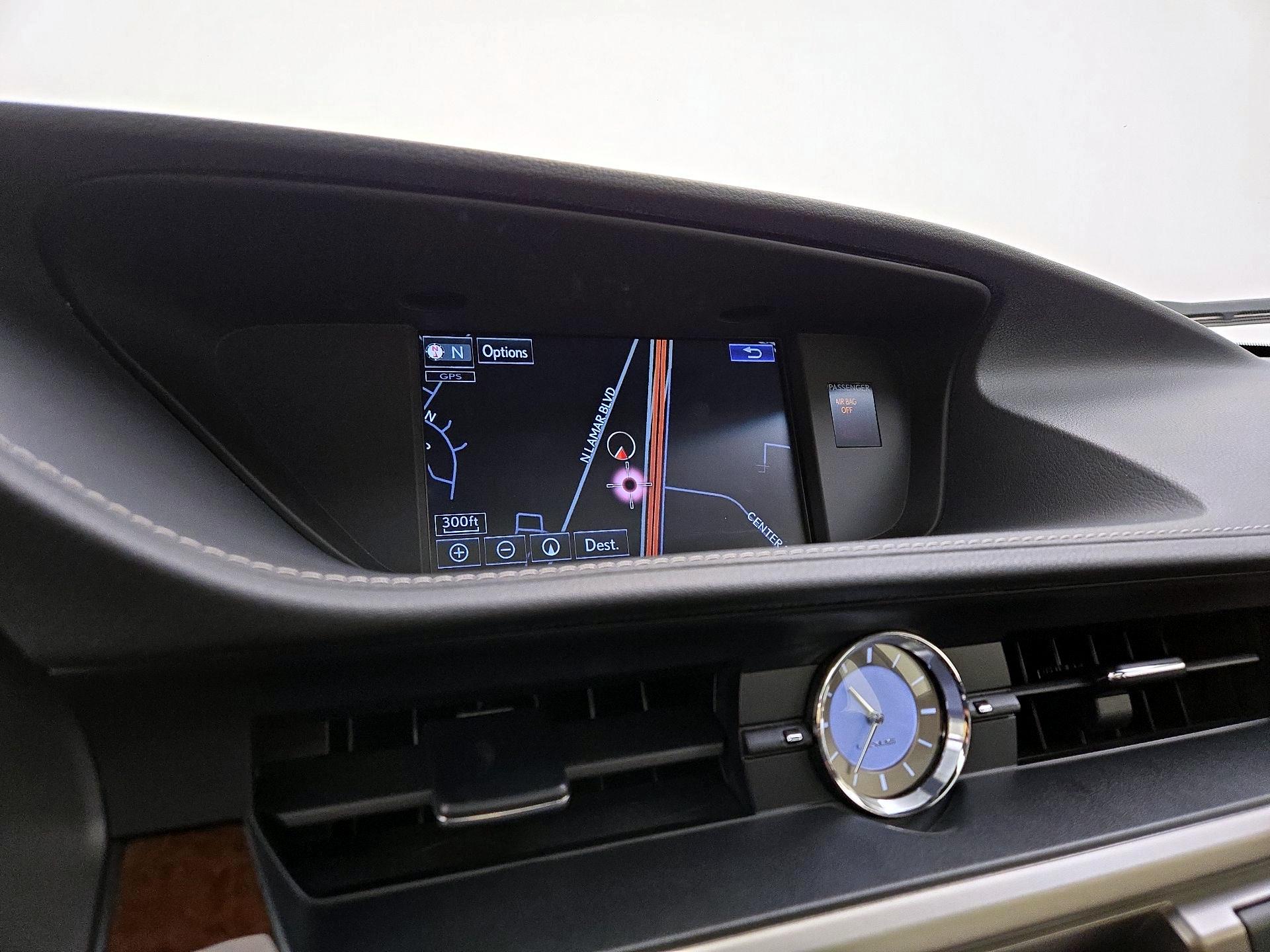 Thumbnail: 2016 Lexus ES - 14