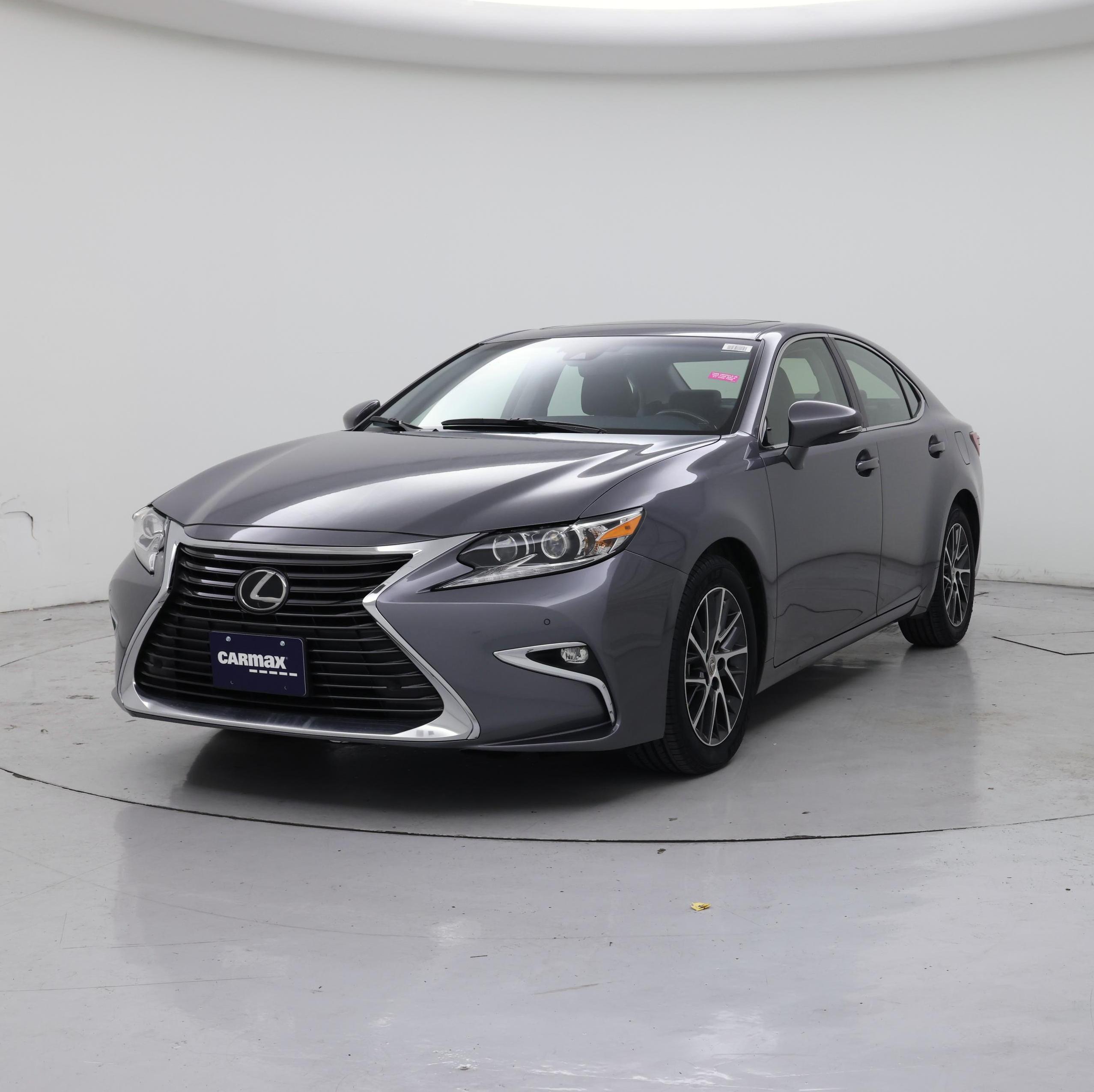 Thumbnail: 2016 Lexus ES - 4