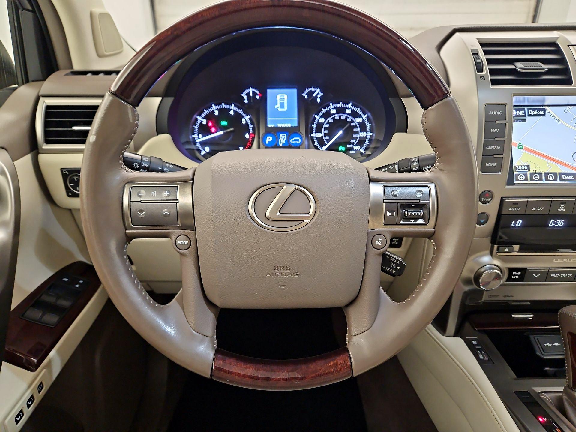 Thumbnail: 2017 Lexus GX - 10