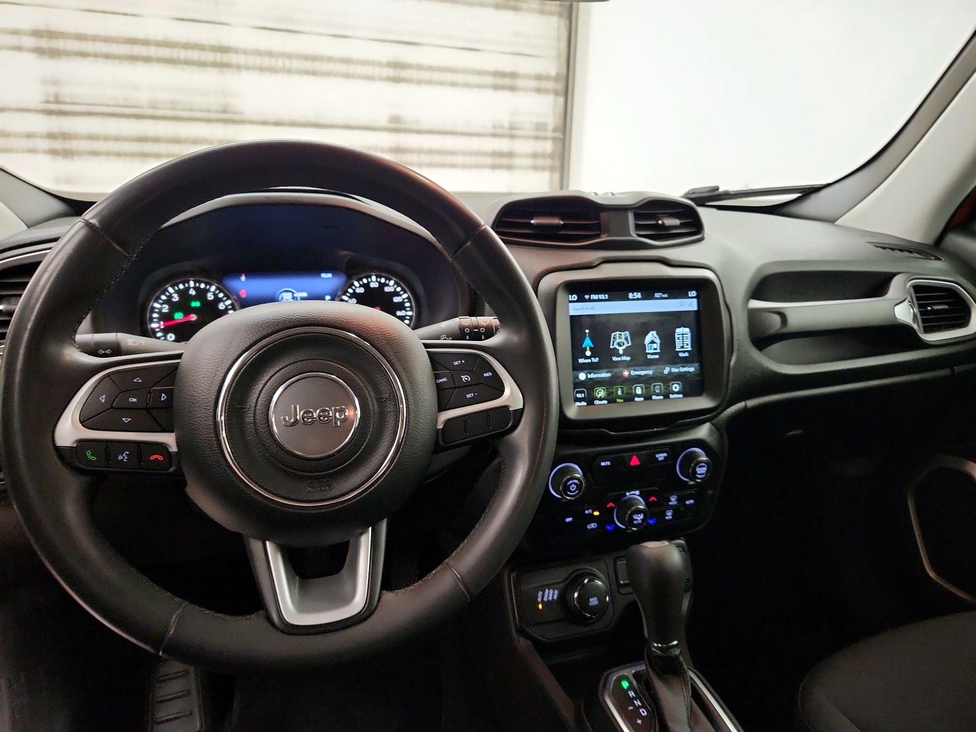 Thumbnail: 2020 Jeep Renegade - 9