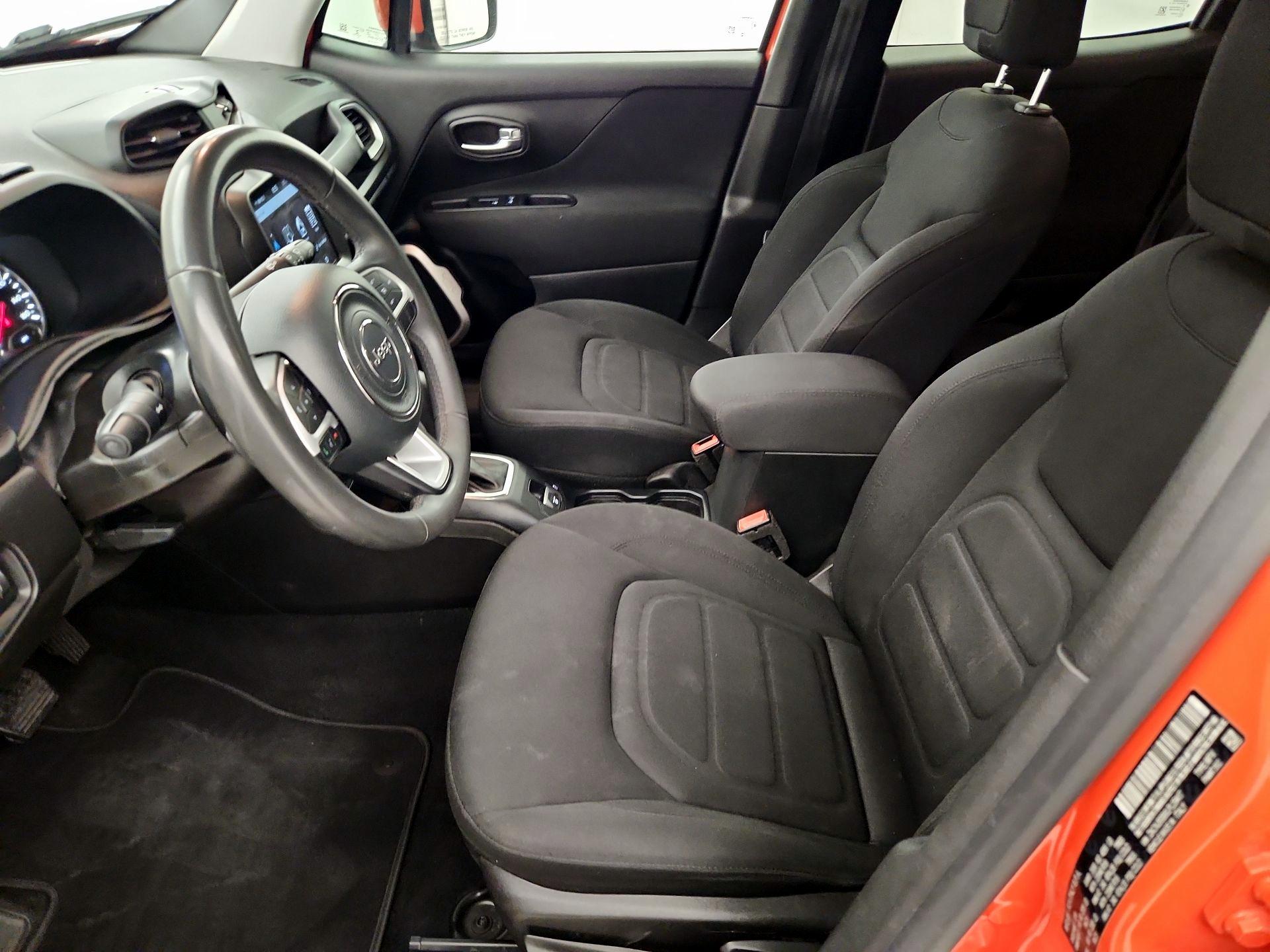 Thumbnail: 2020 Jeep Renegade - 11