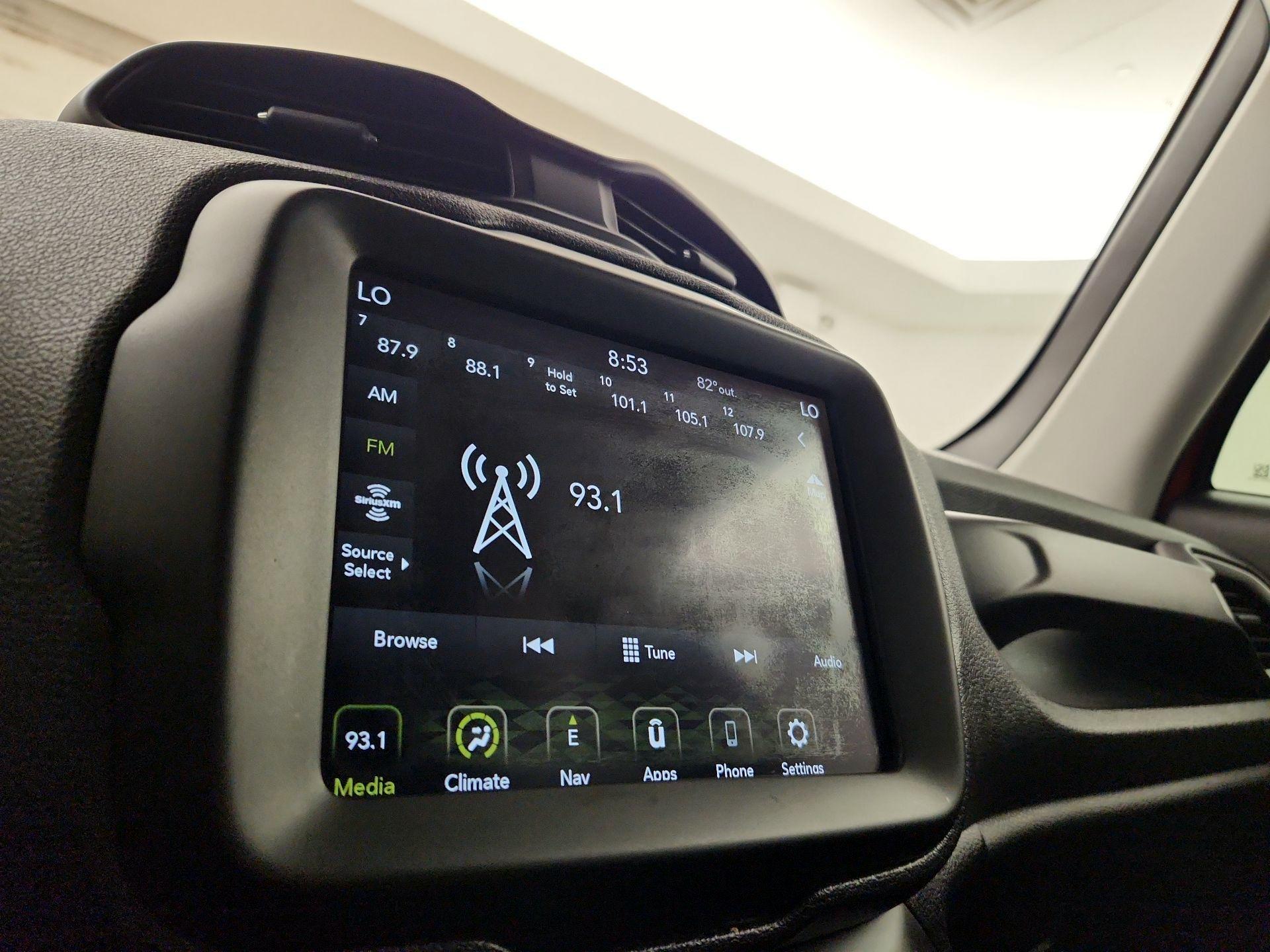 Thumbnail: 2020 Jeep Renegade - 16
