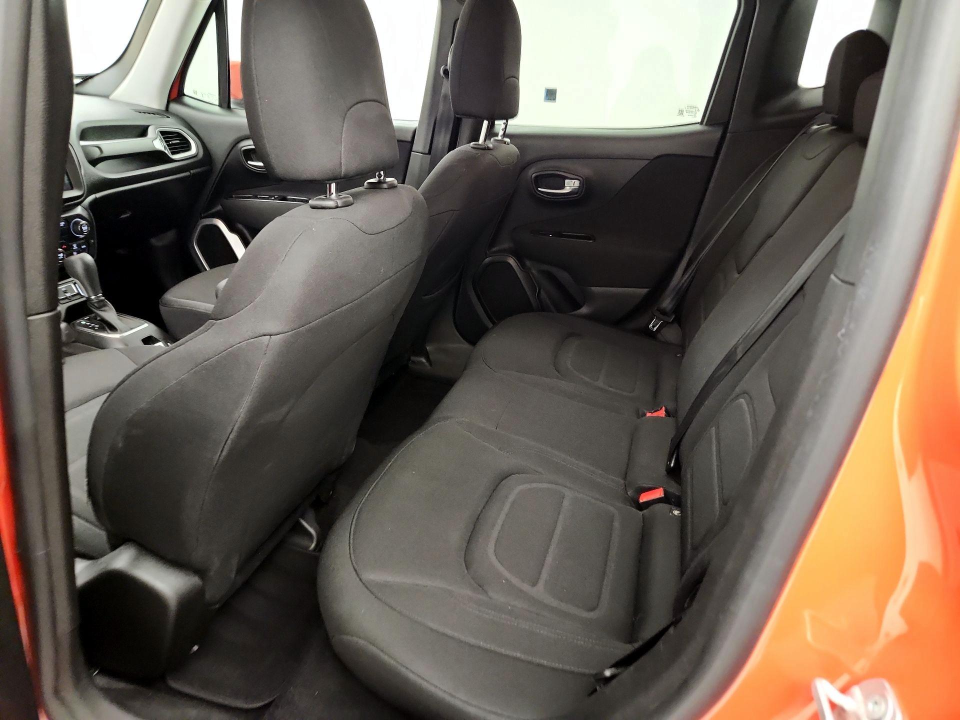 Thumbnail: 2020 Jeep Renegade - 20
