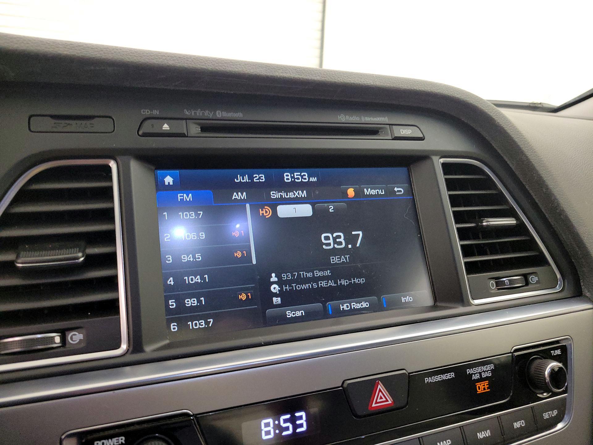 Thumbnail: 2016 Hyundai Sonata - 16