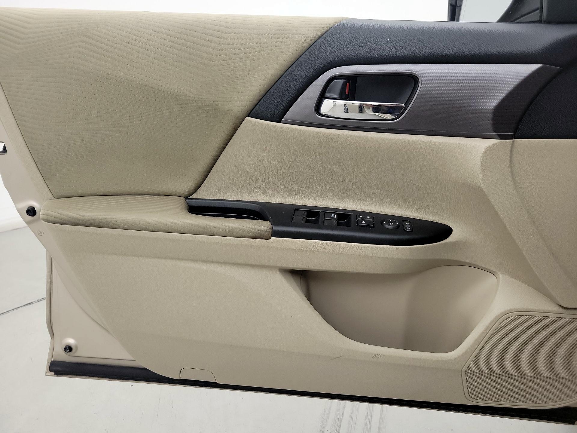 Thumbnail: 2014 Honda Accord - 12