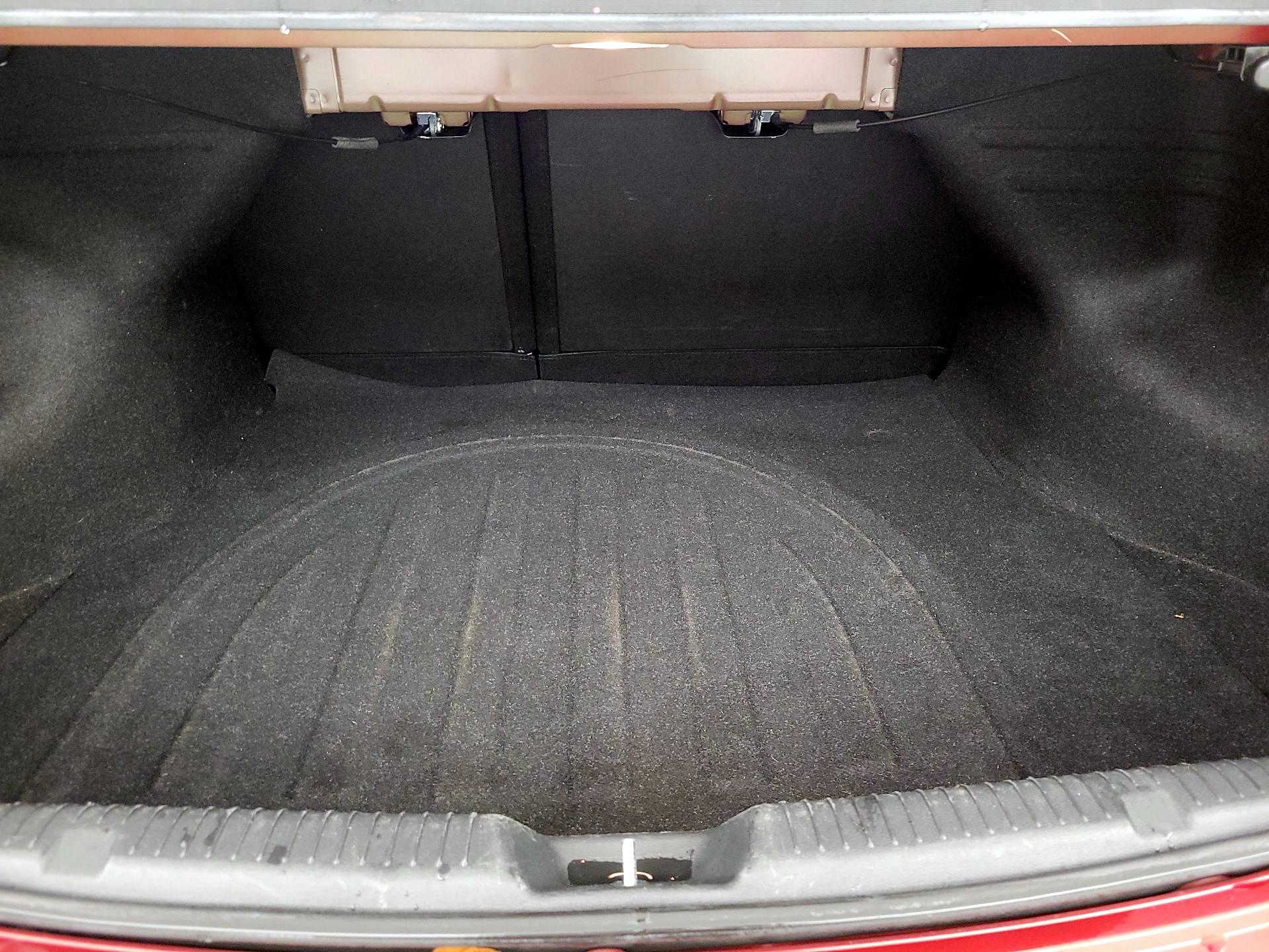 Thumbnail: 2014 Hyundai Elantra - 19