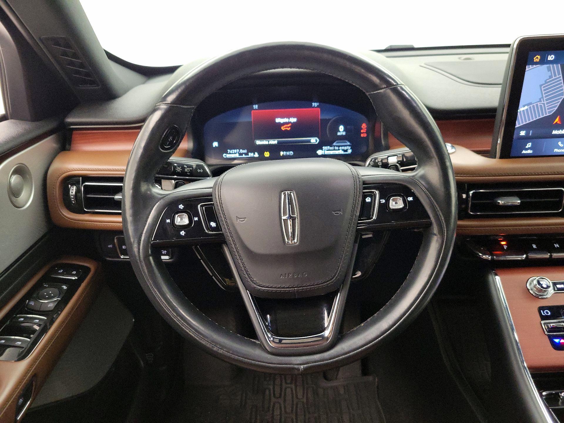 Thumbnail: 2020 Lincoln Aviator - 10