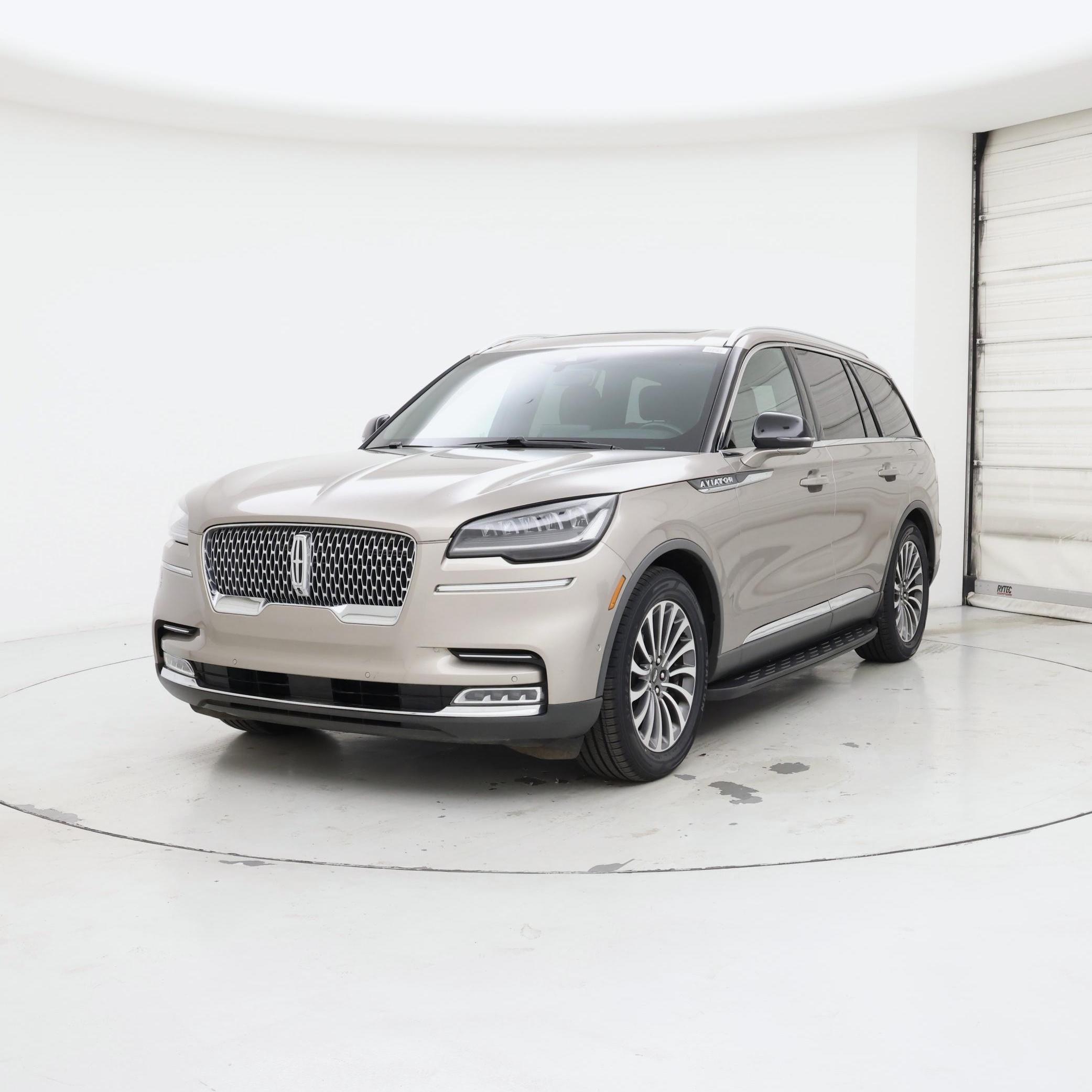 Thumbnail: 2020 Lincoln Aviator - 4