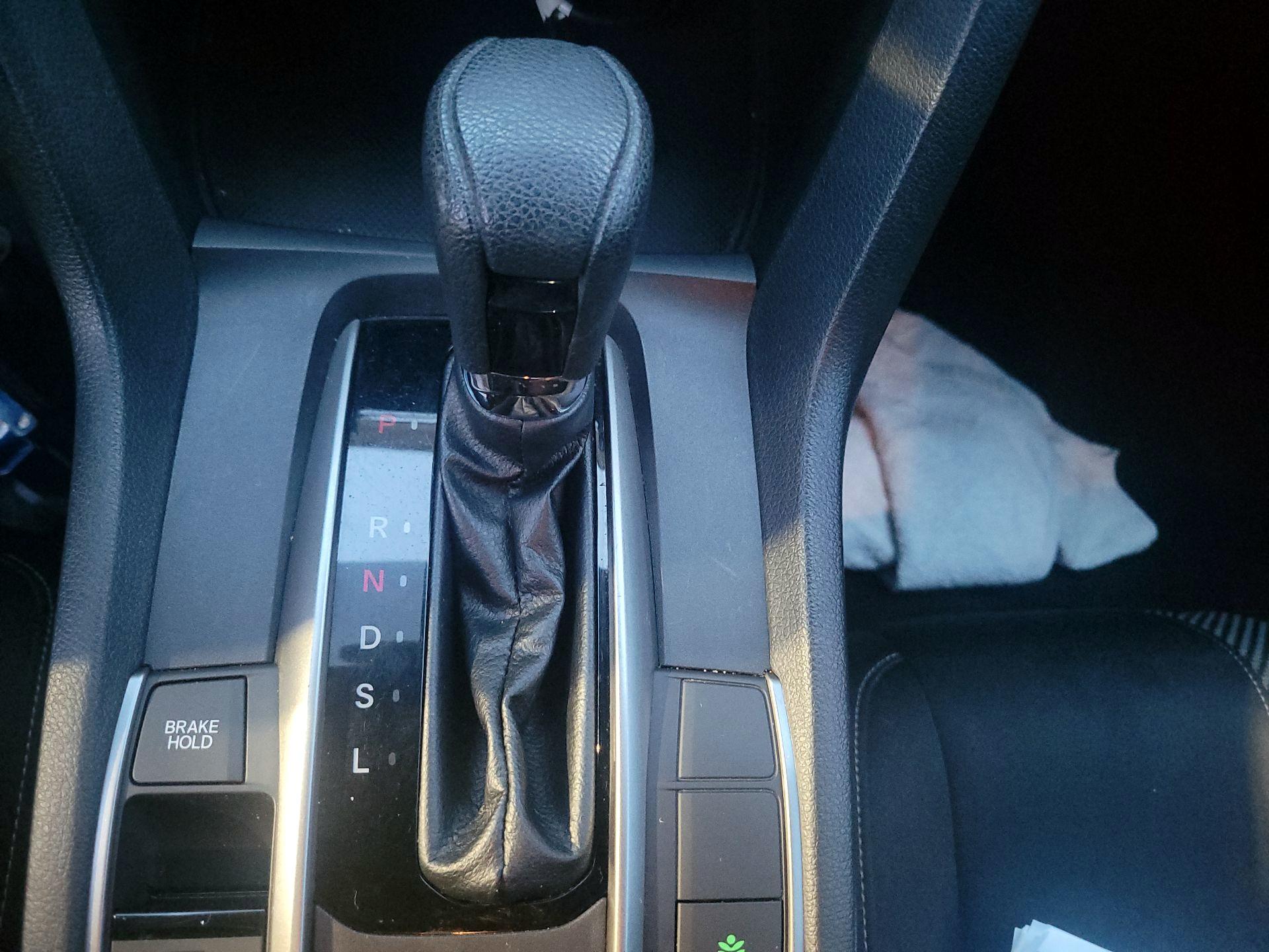 Thumbnail: 2019 Honda Civic - 15