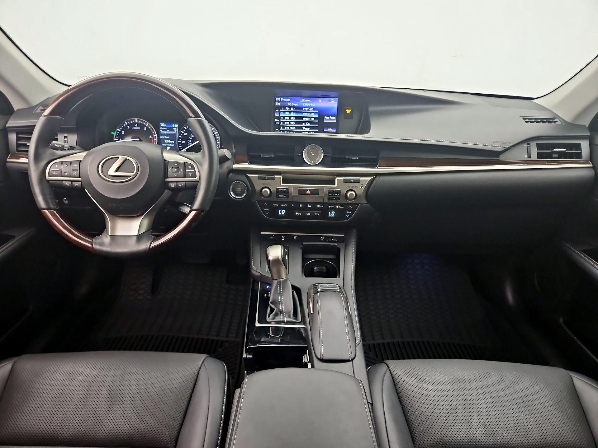 Thumbnail: 2017 Lexus ES - 9