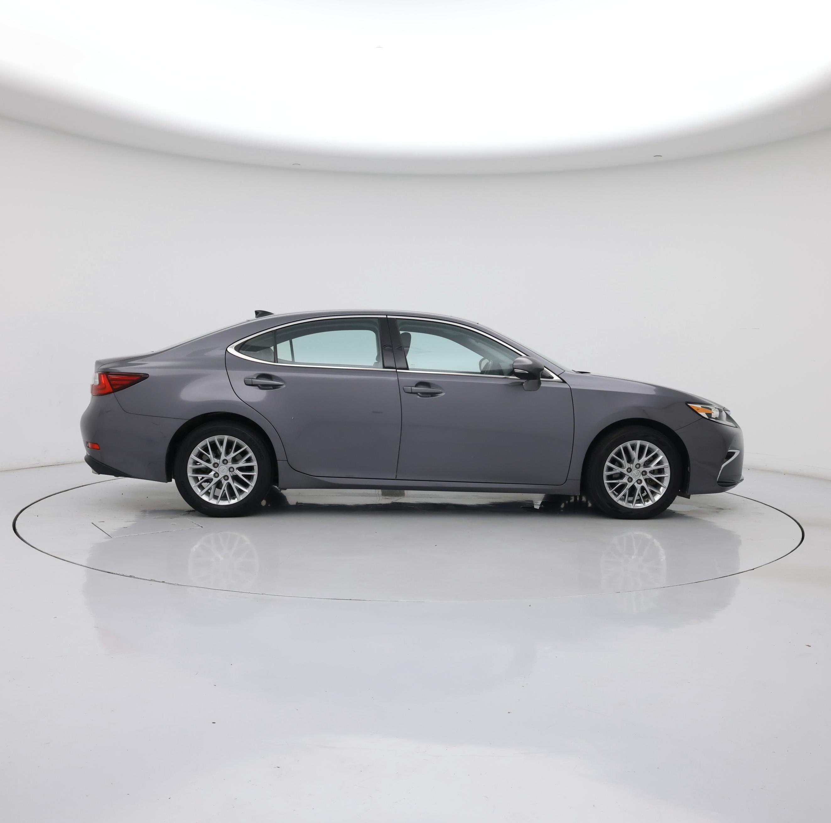 Thumbnail: 2017 Lexus ES - 7
