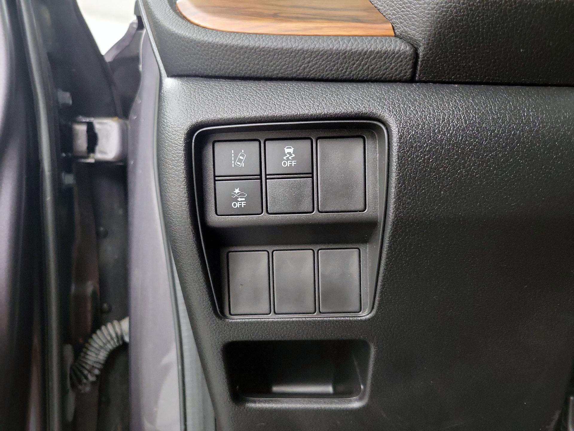 Thumbnail: 2018 Honda CR-V - 11