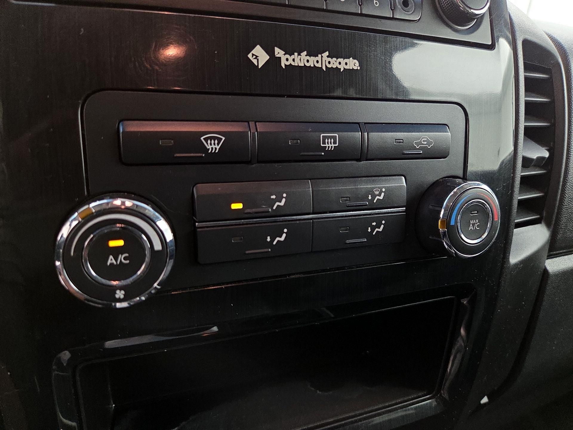 Thumbnail: 2014 Nissan Titan - 16