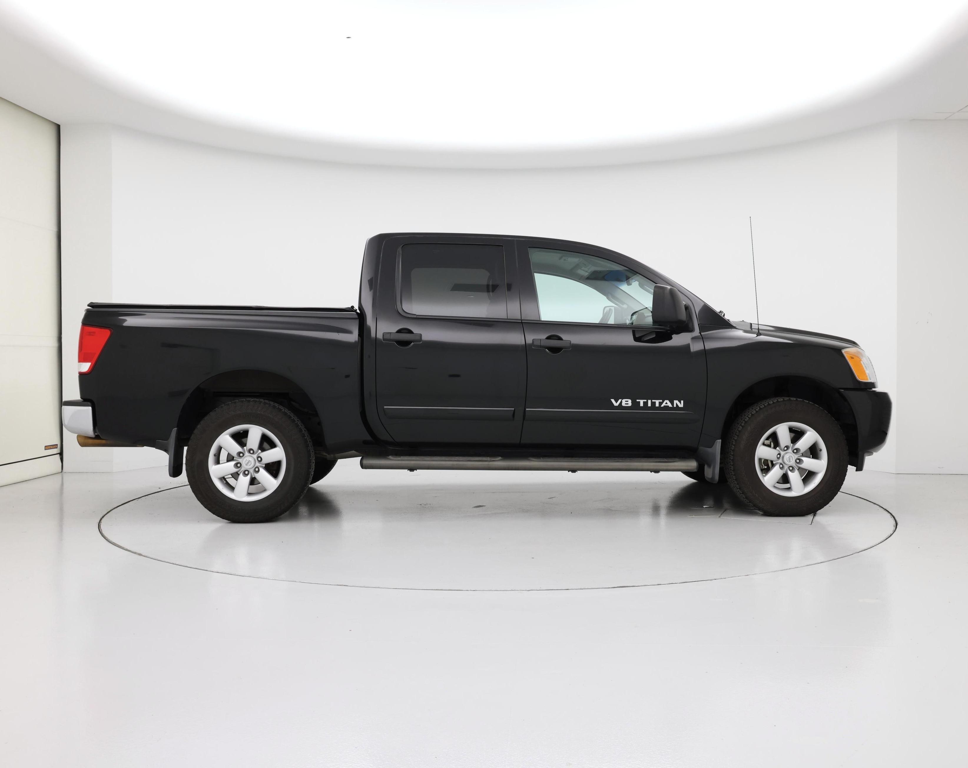 Thumbnail: 2014 Nissan Titan - 7