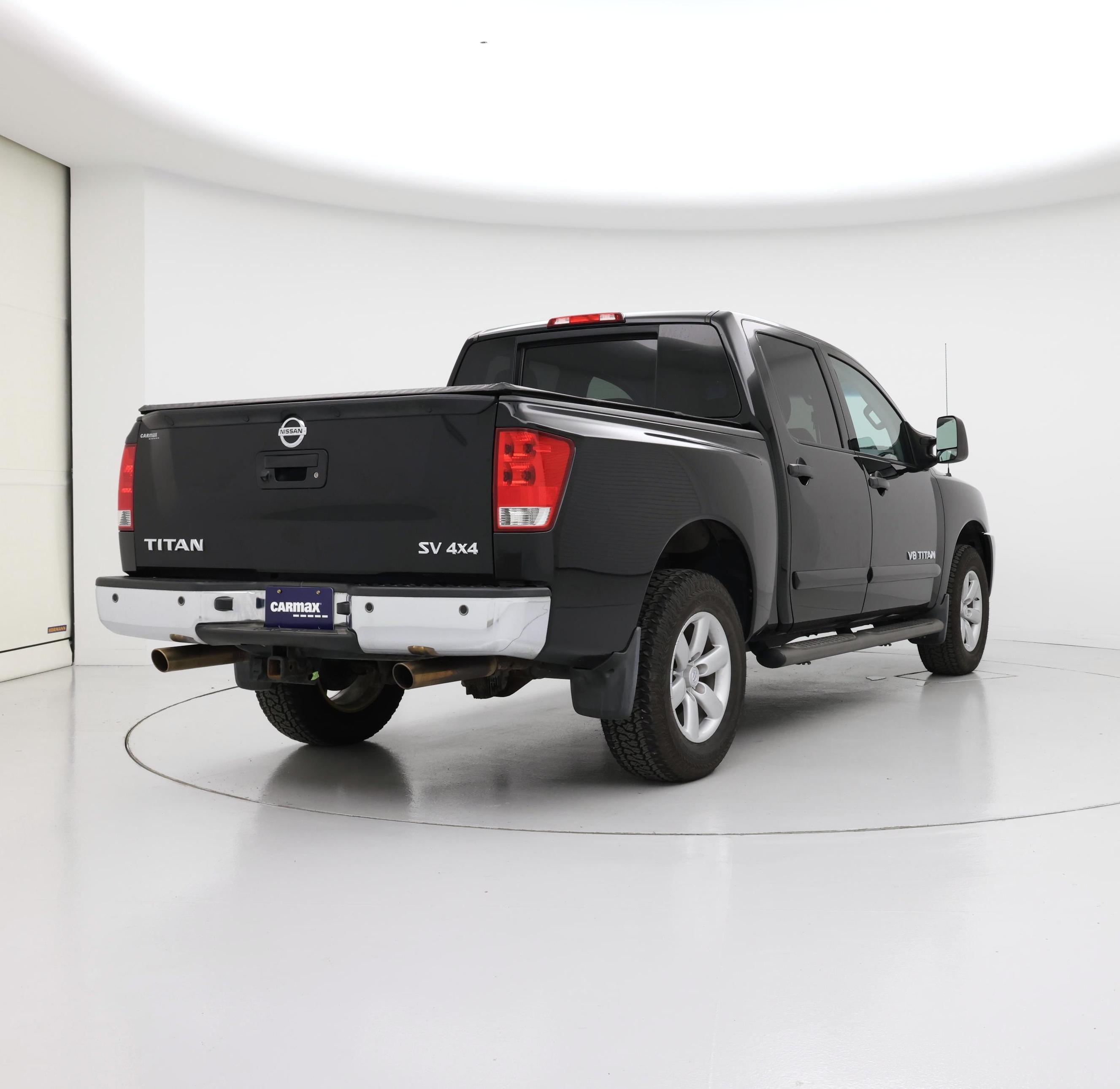 Thumbnail: 2014 Nissan Titan - 8