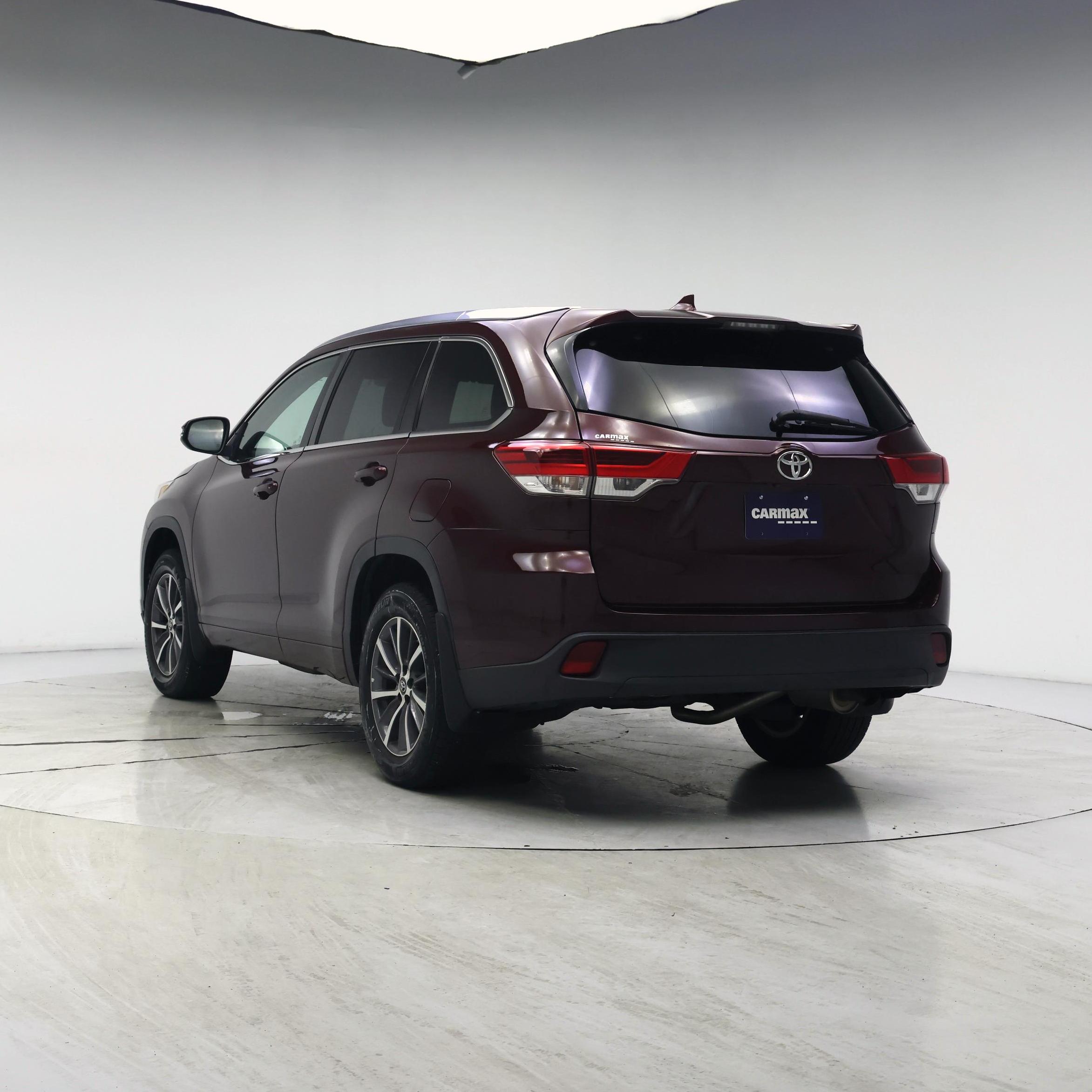 Thumbnail: 2018 Toyota Highlander - 2