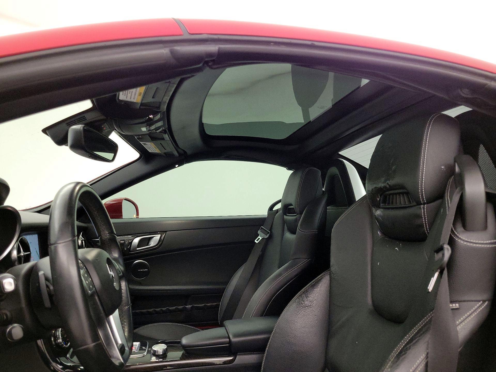 Thumbnail: 2016 Mercedes-Benz SLK - 18