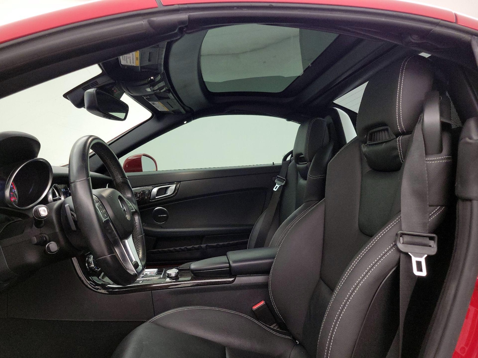 2016 Mercedes-Benz SLK-Class SLK300 - Photo 19