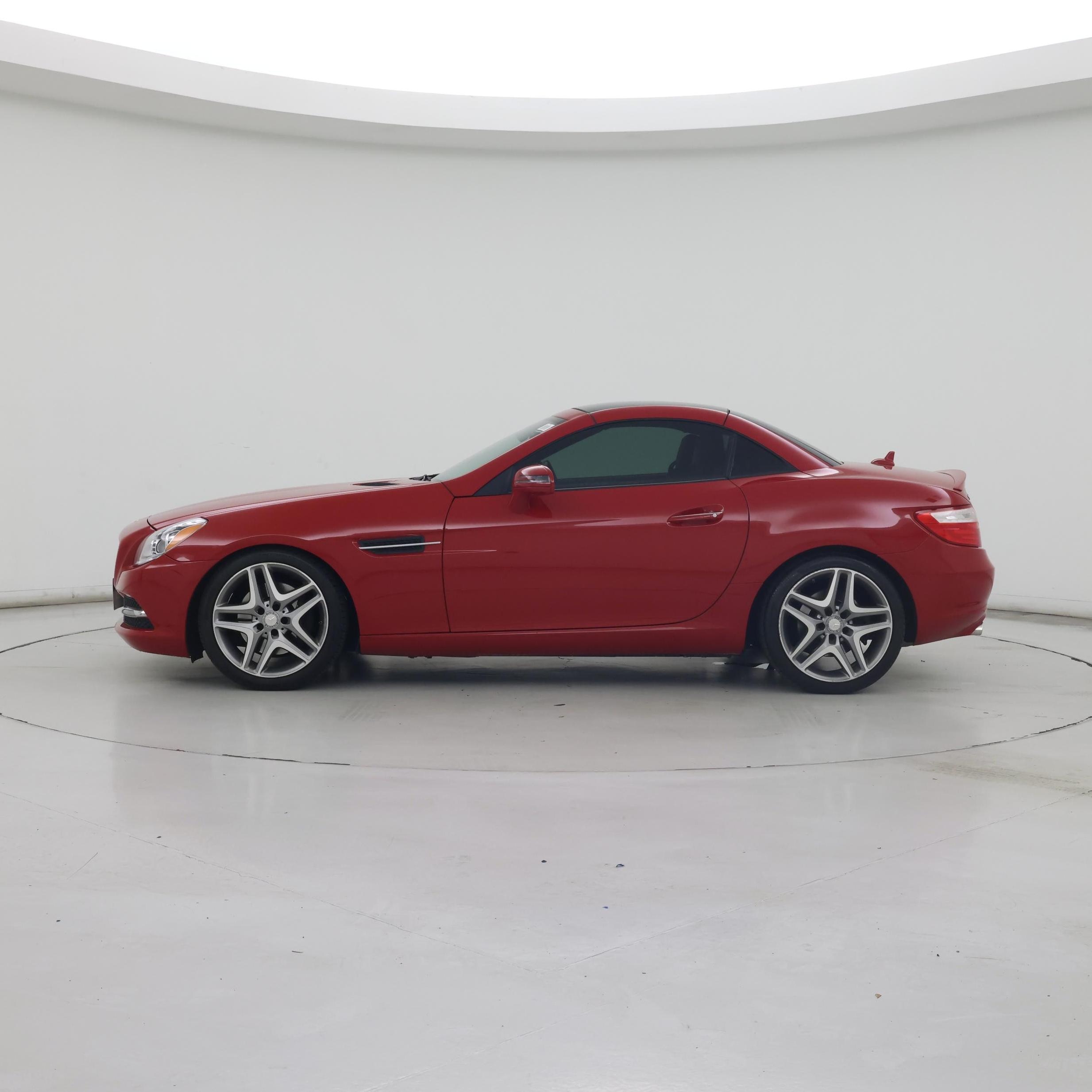 Thumbnail: 2016 Mercedes-Benz SLK - 3
