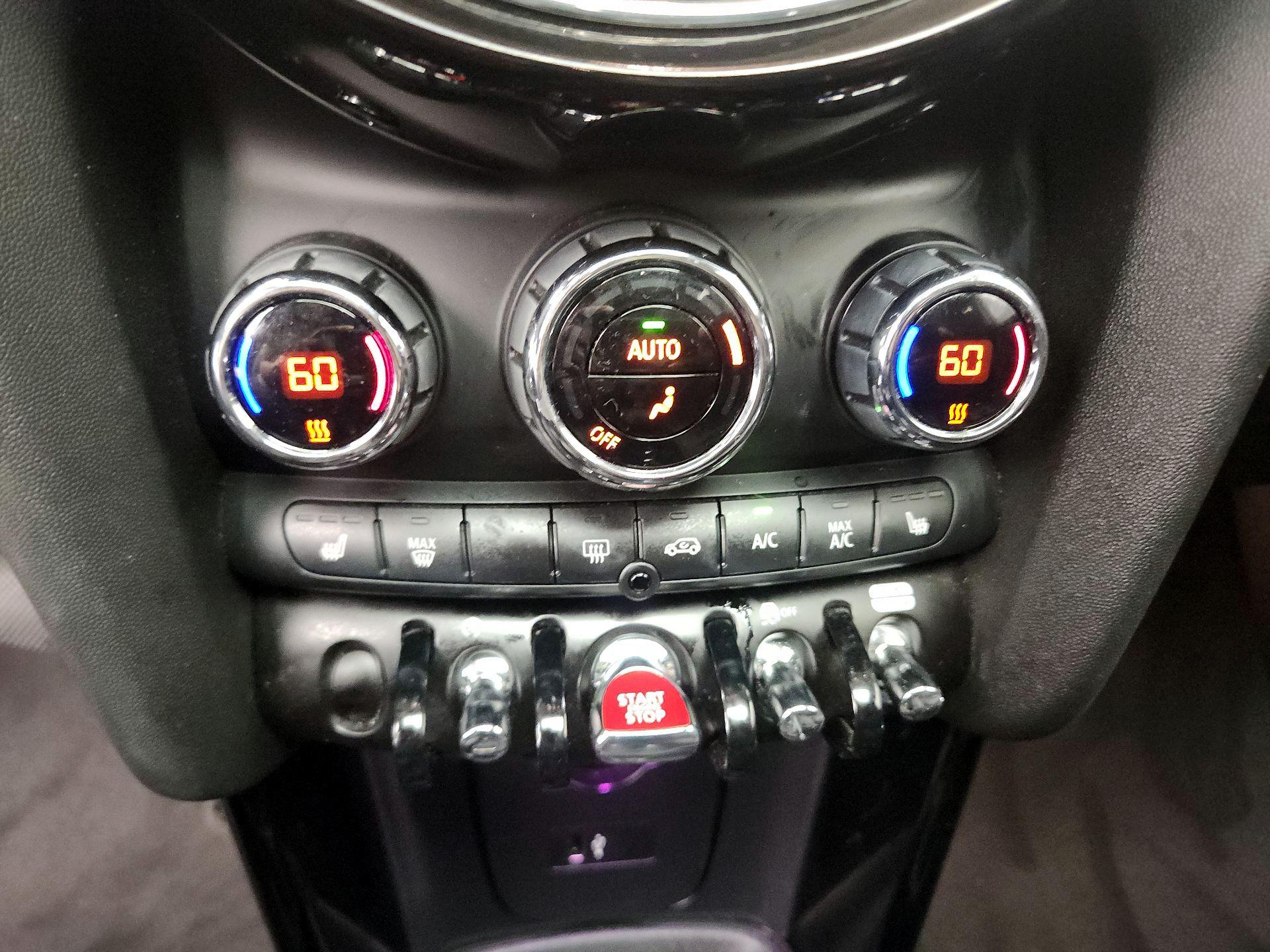 Thumbnail: 2024 MINI Cooper Hardtop - 17