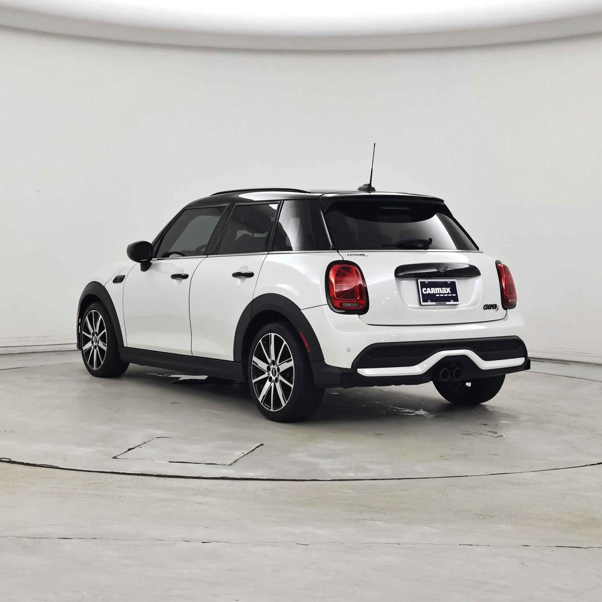 Thumbnail: 2024 MINI Cooper Hardtop - 2