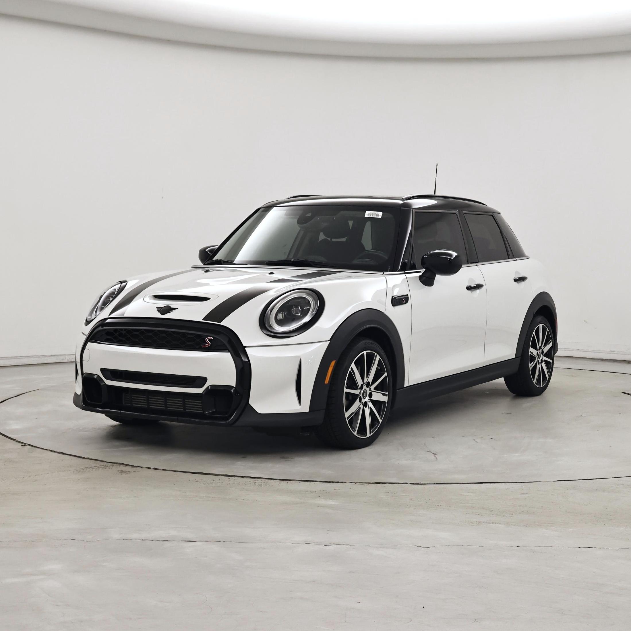 Thumbnail: 2024 MINI Cooper Hardtop - 4