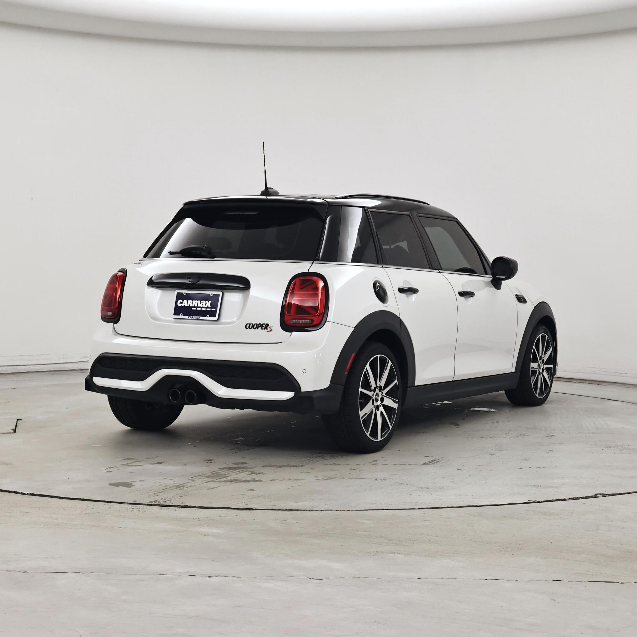 Thumbnail: 2024 MINI Cooper Hardtop - 8