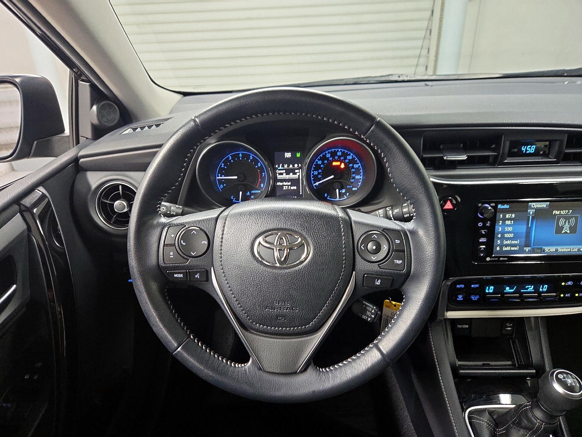 Thumbnail: 2018 Toyota Corolla iM - 10