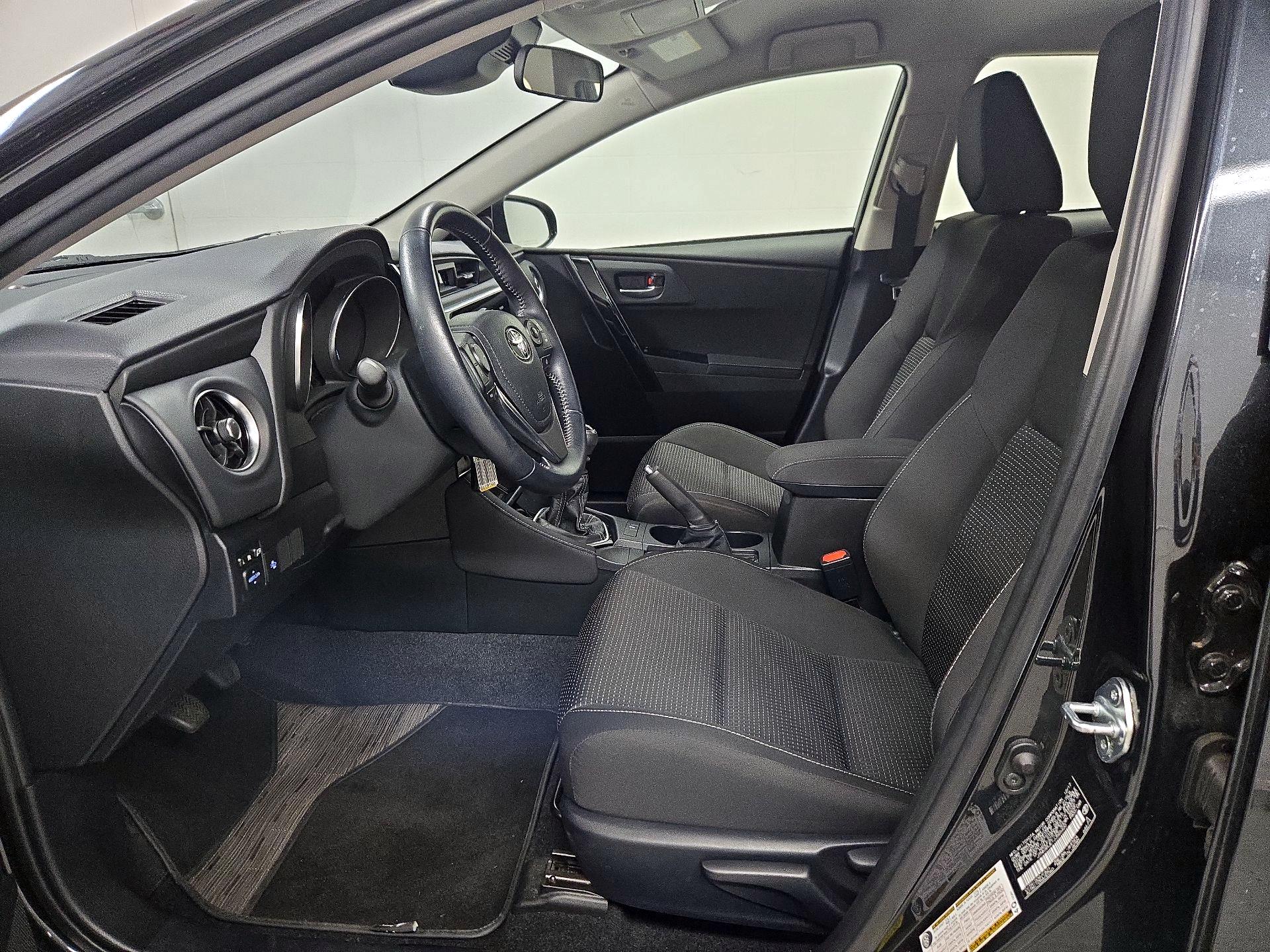 Thumbnail: 2018 Toyota Corolla iM - 11