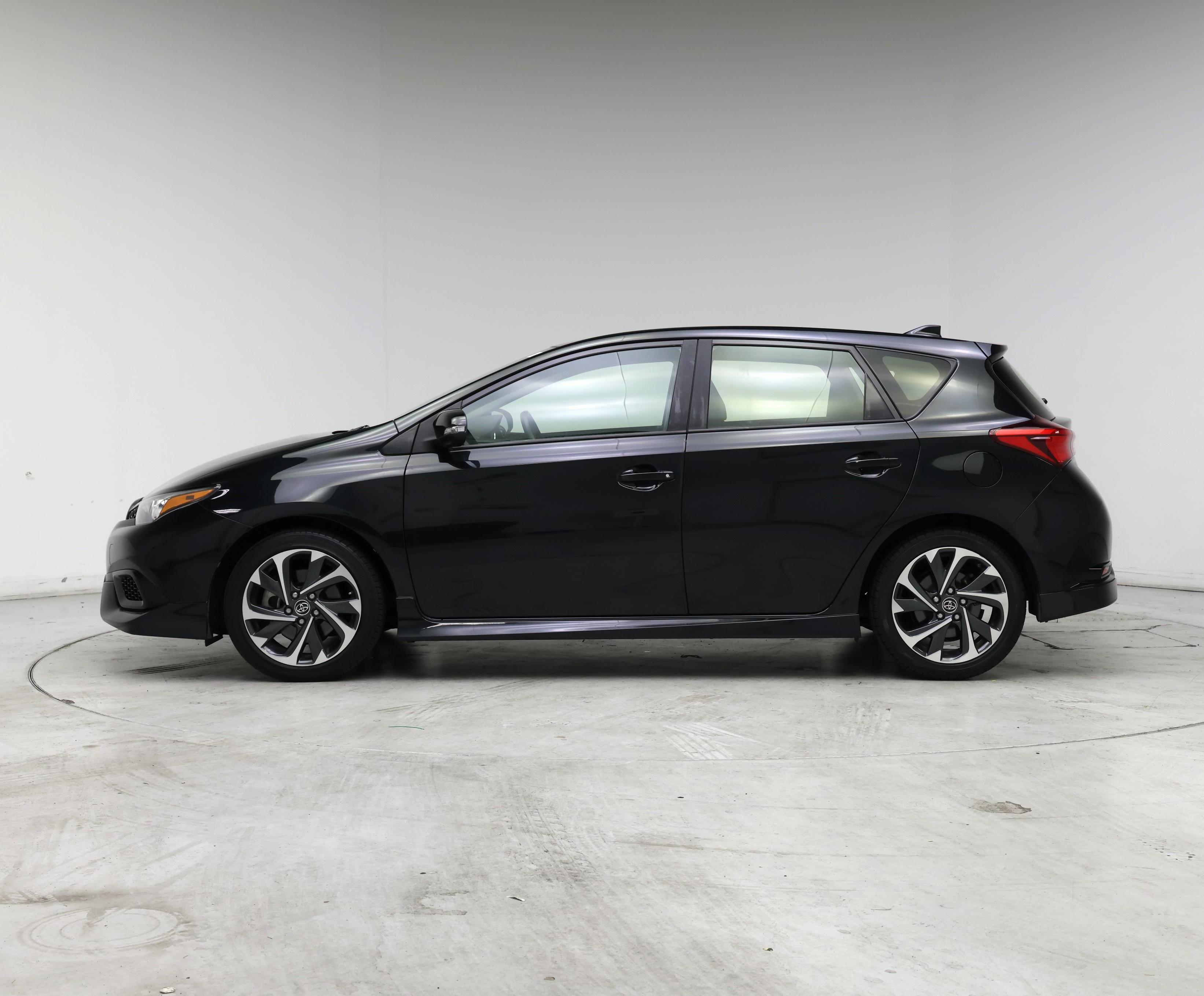 Thumbnail: 2018 Toyota Corolla iM - 3