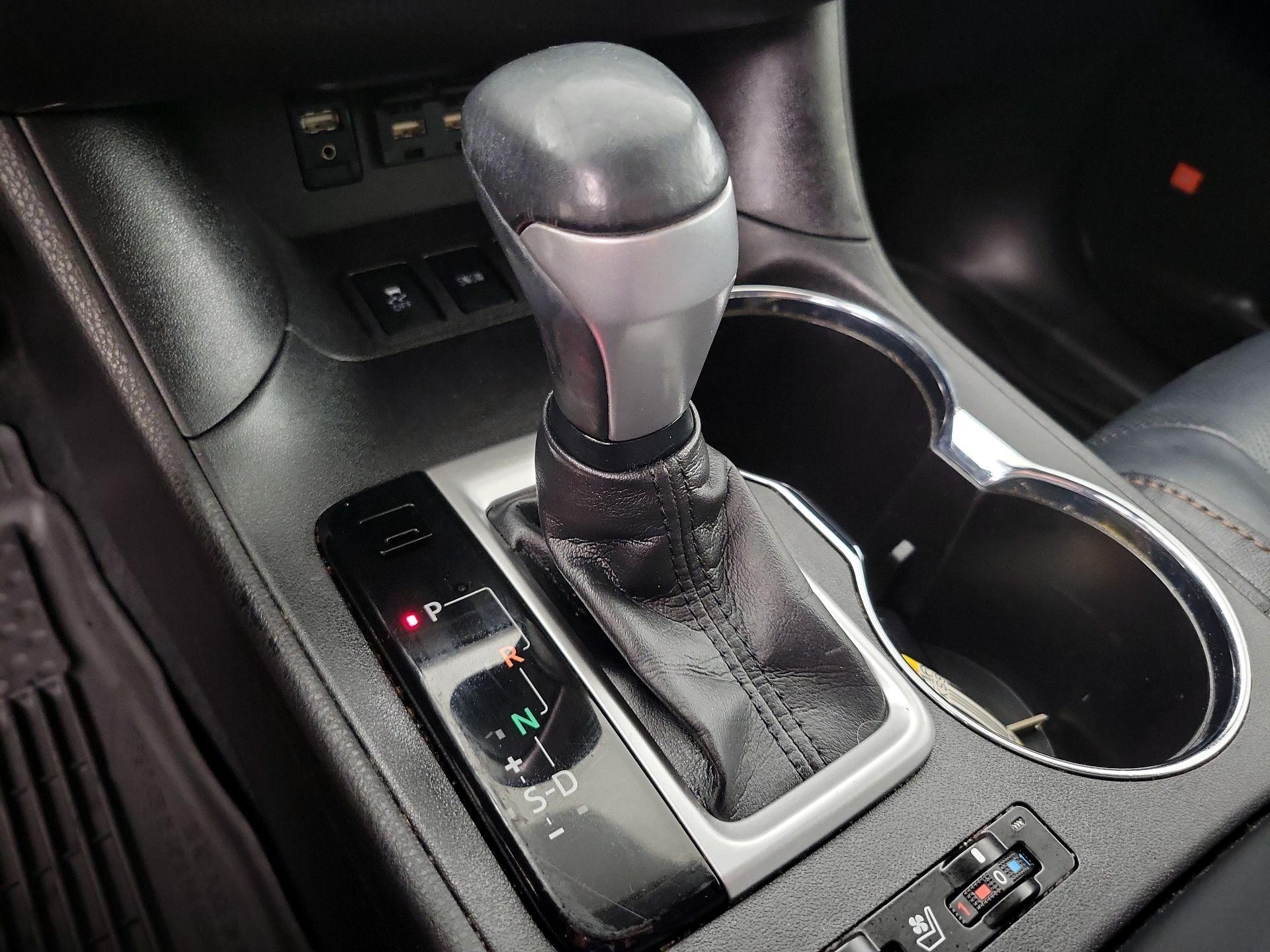 Thumbnail: 2019 Toyota Highlander - 17