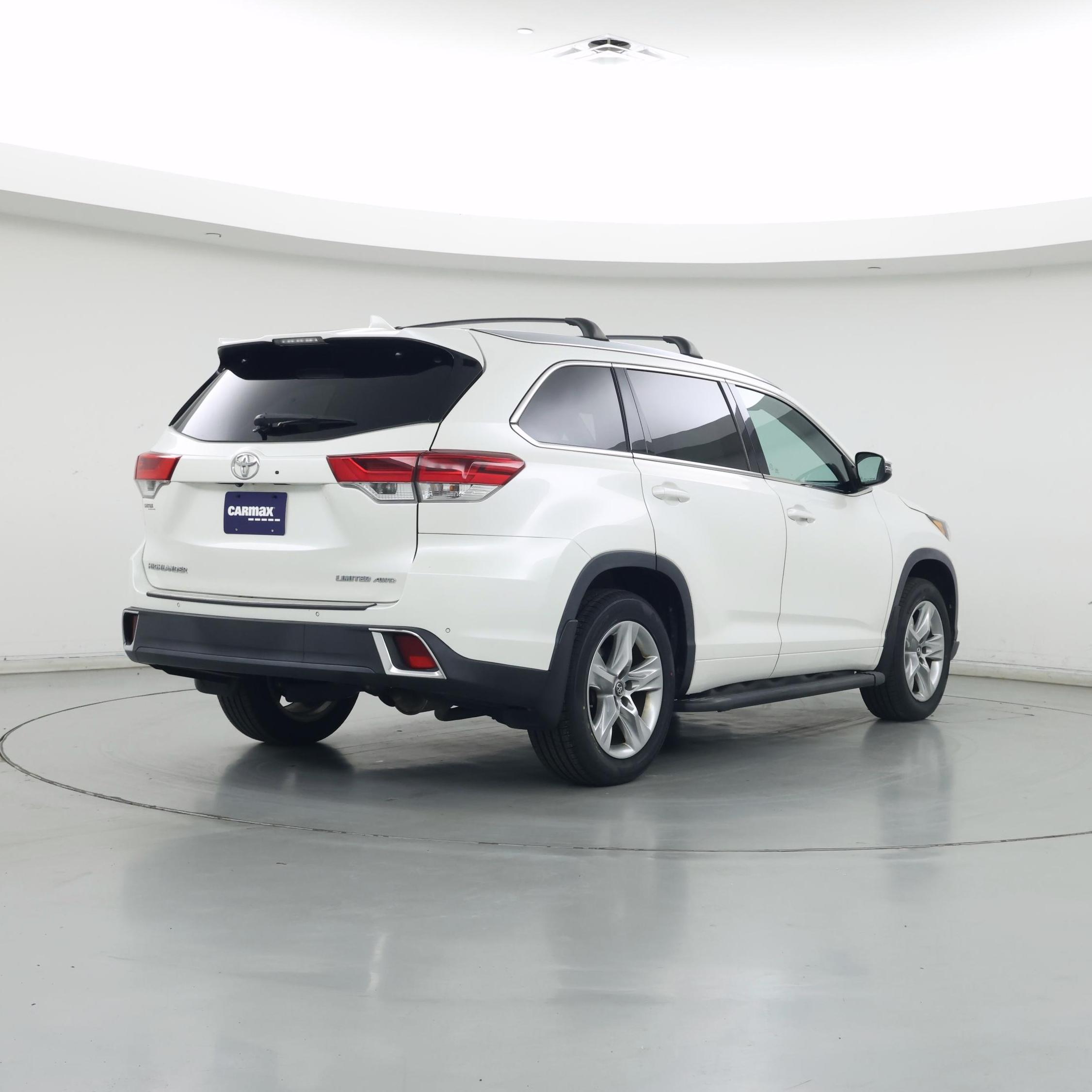 Thumbnail: 2019 Toyota Highlander - 8