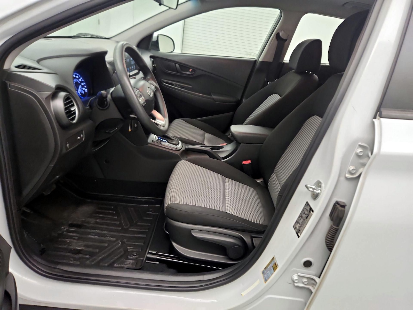 2020 Hyundai Kona SE - Photo 12