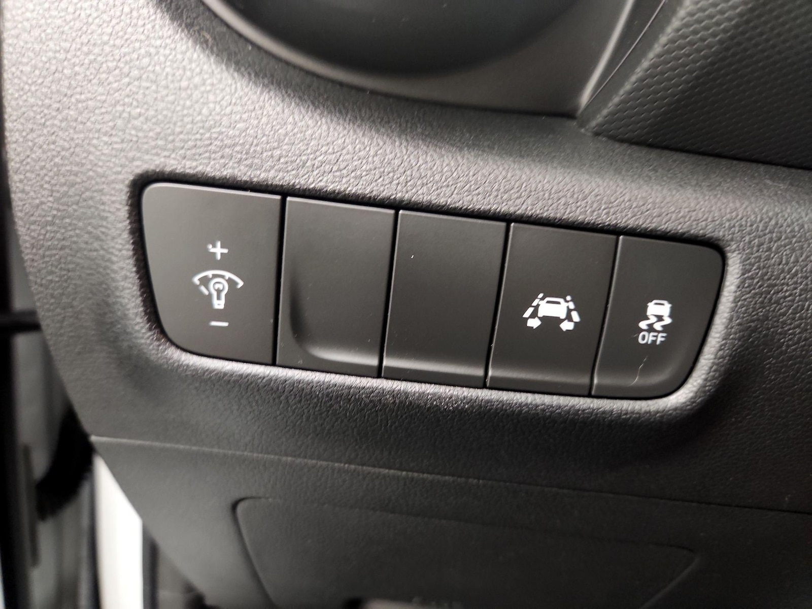 2020 Hyundai Kona SE - Photo 14