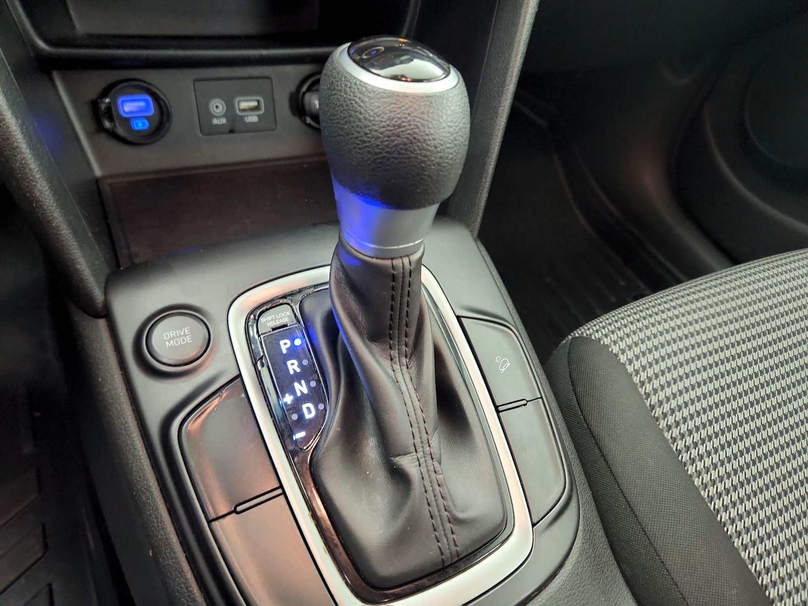 2020 Hyundai Kona SE - Photo 18
