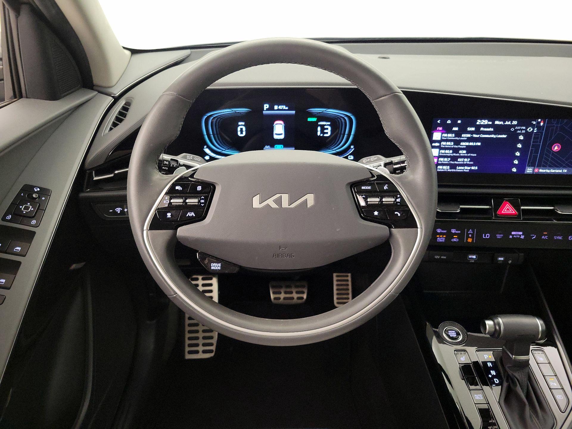 Thumbnail: 2023 Kia Niro - 10