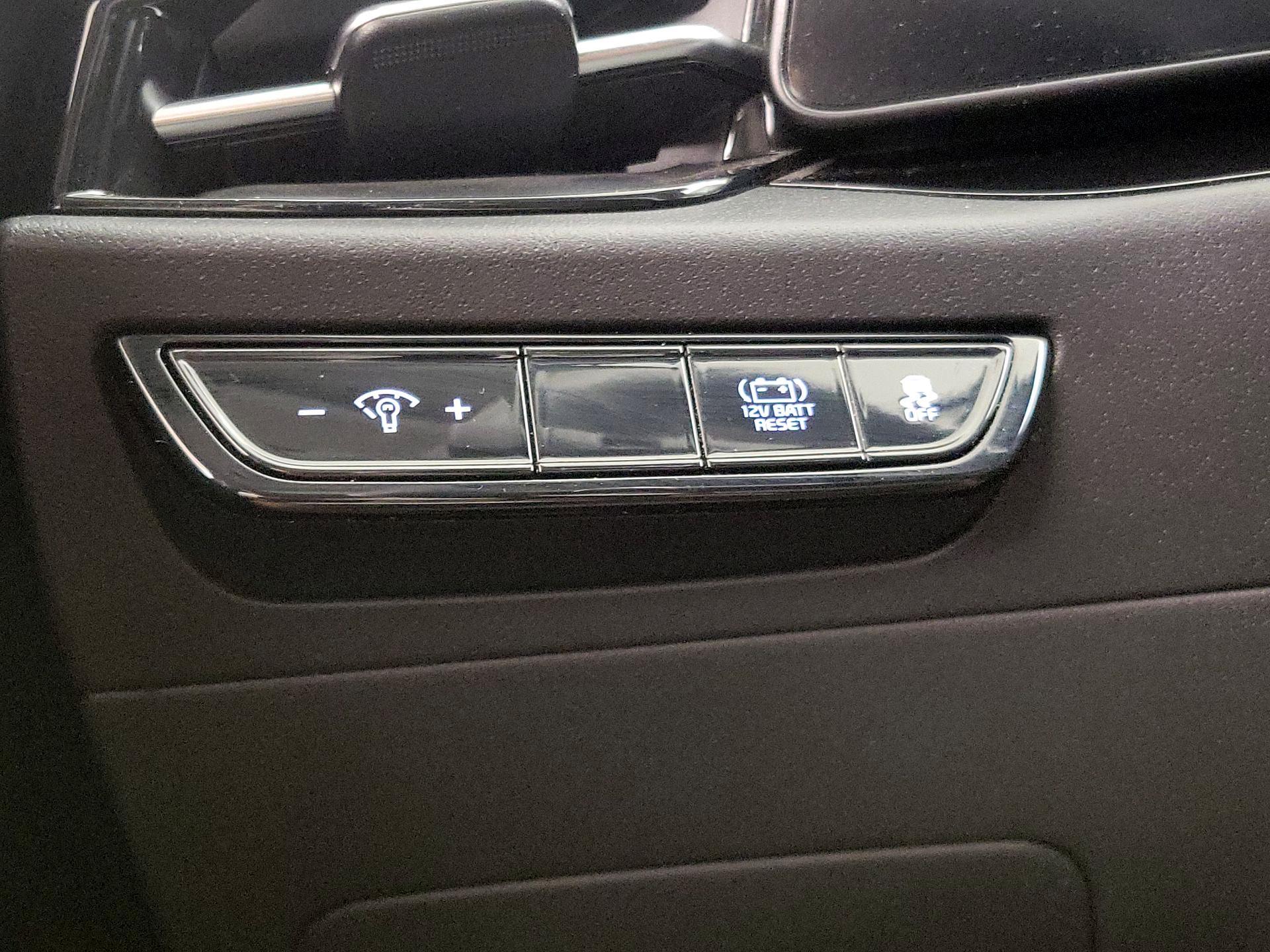 Thumbnail: 2023 Kia Niro - 13