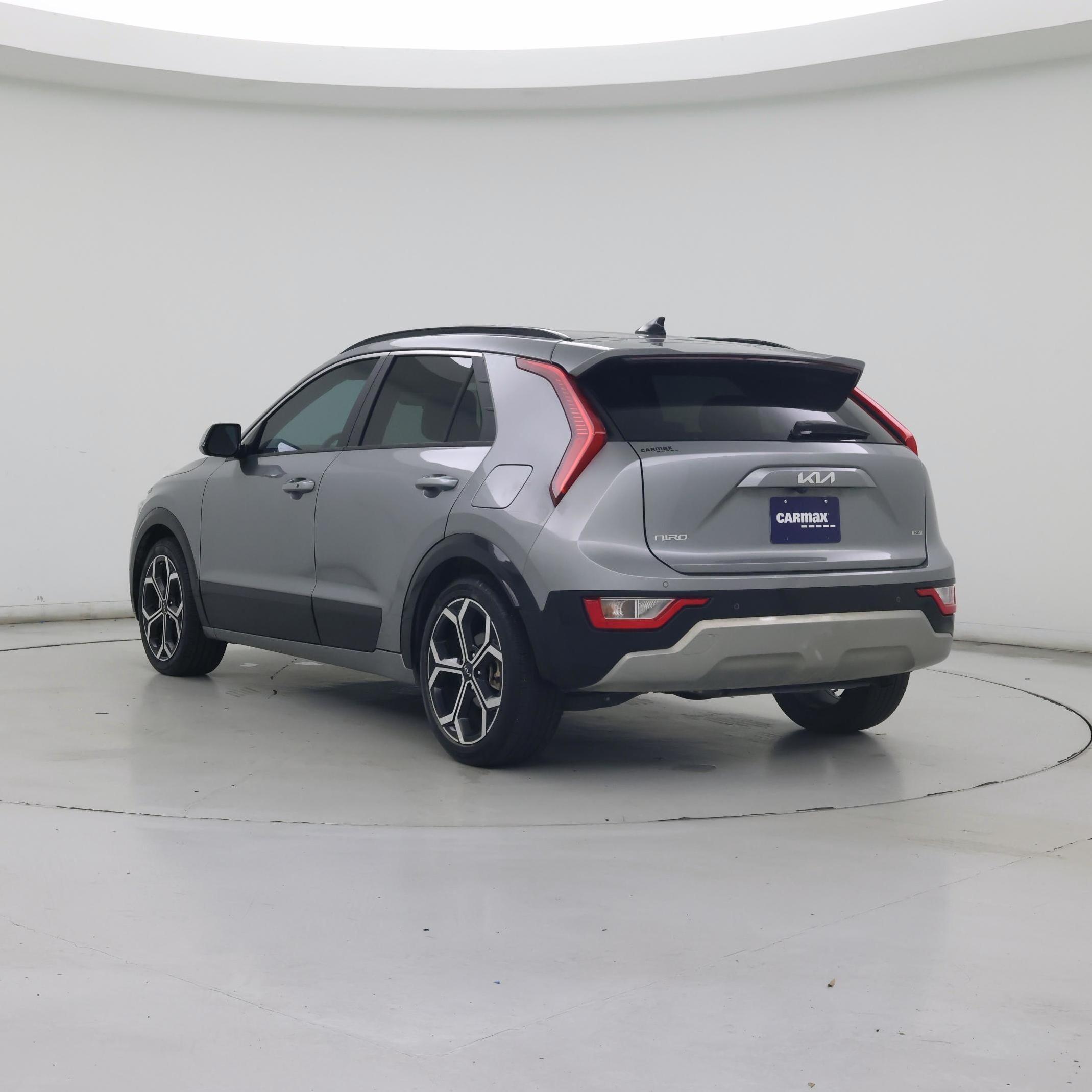 Thumbnail: 2023 Kia Niro - 2