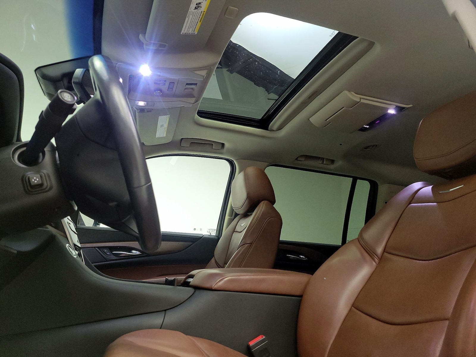 Sunroof(s) & Overhead Airbags