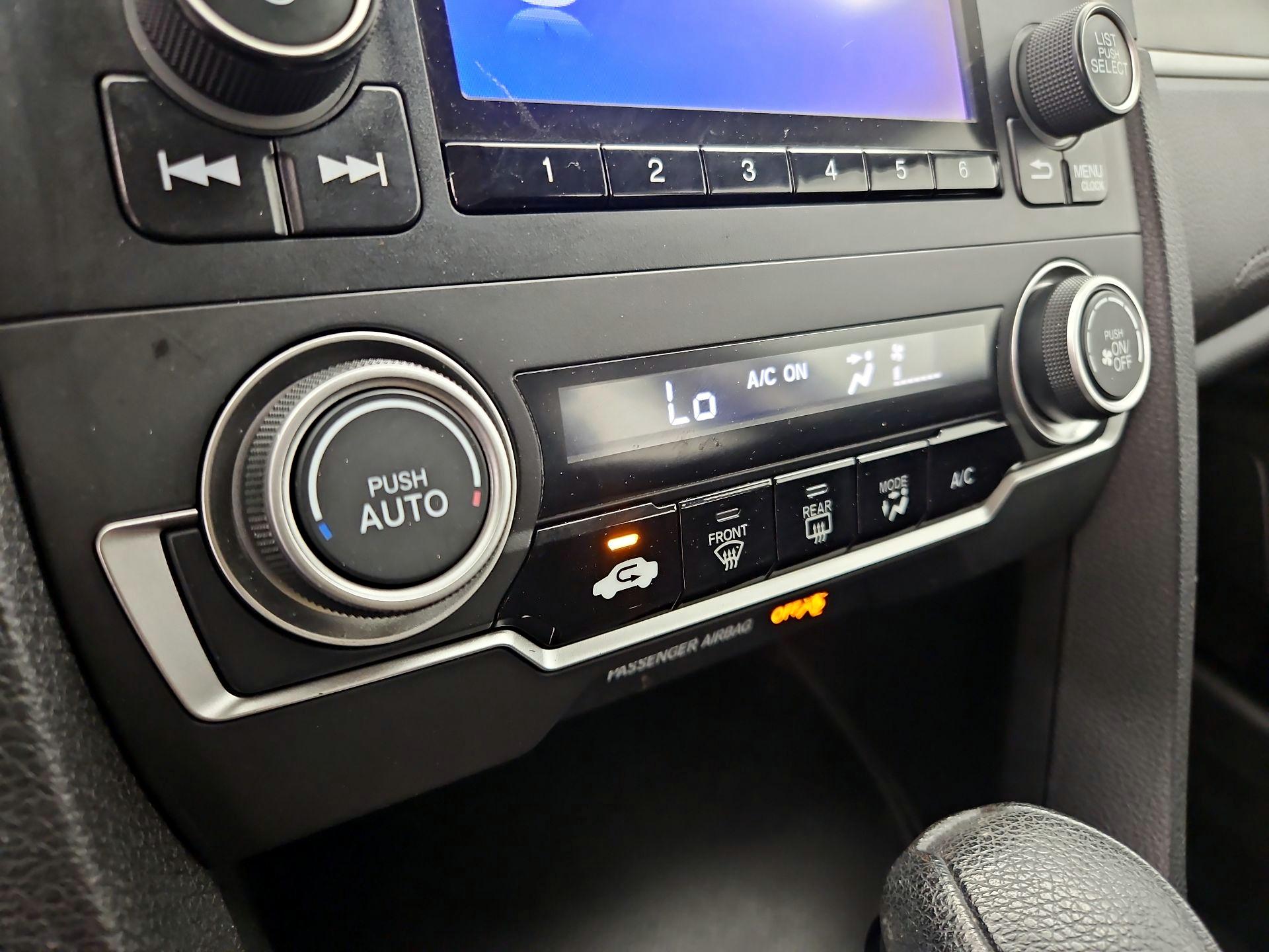 Thumbnail: 2016 Honda Civic - 16
