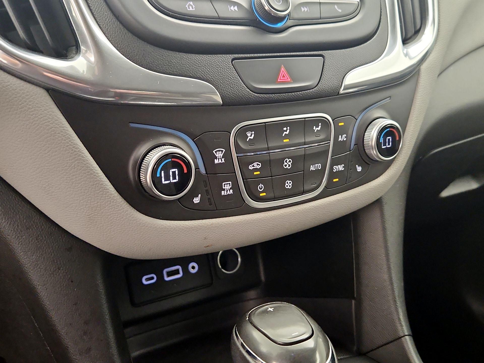Thumbnail: 2019 Chevrolet Equinox - 16