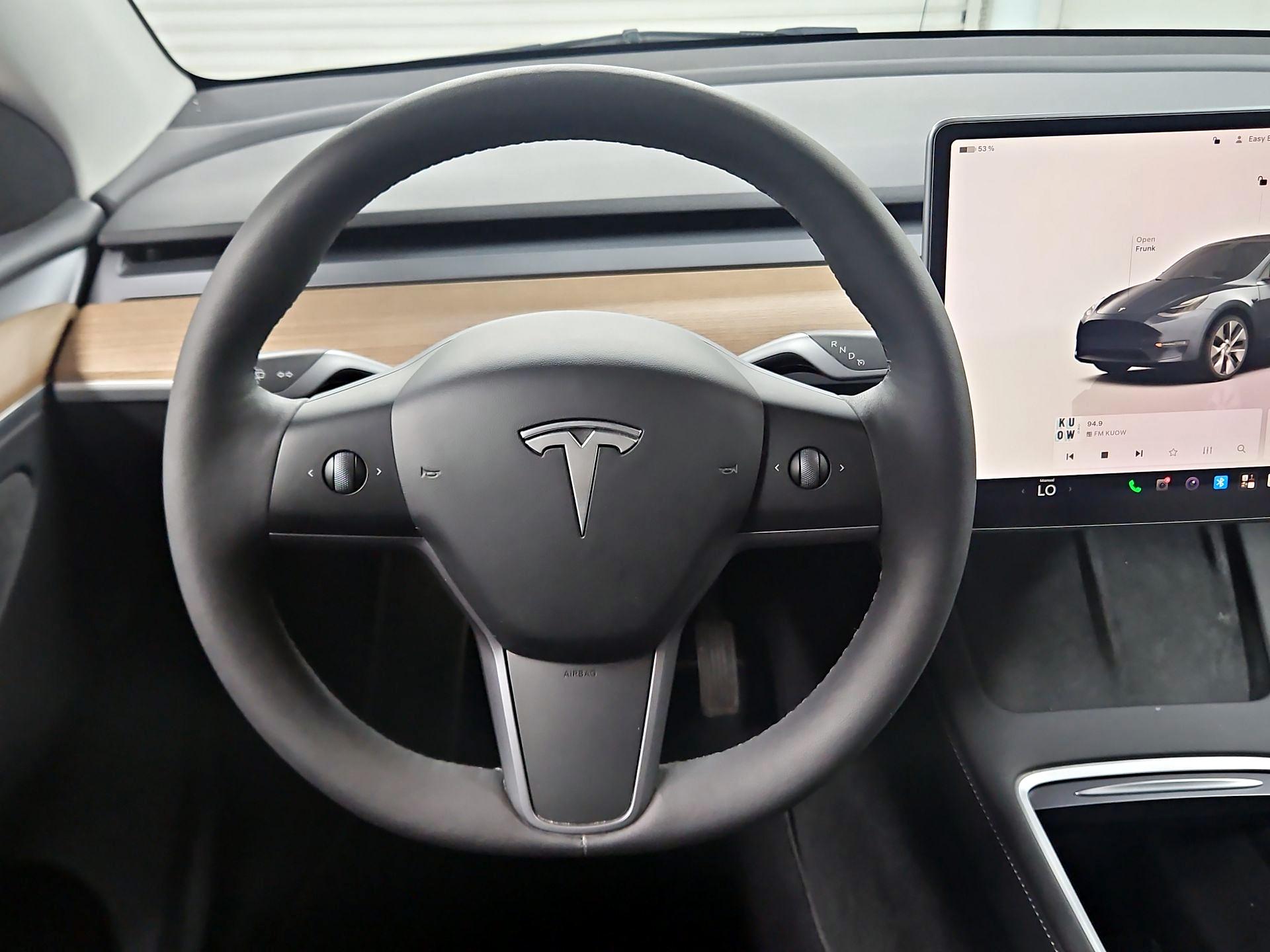 Thumbnail: 2023 Tesla Model Y - 10