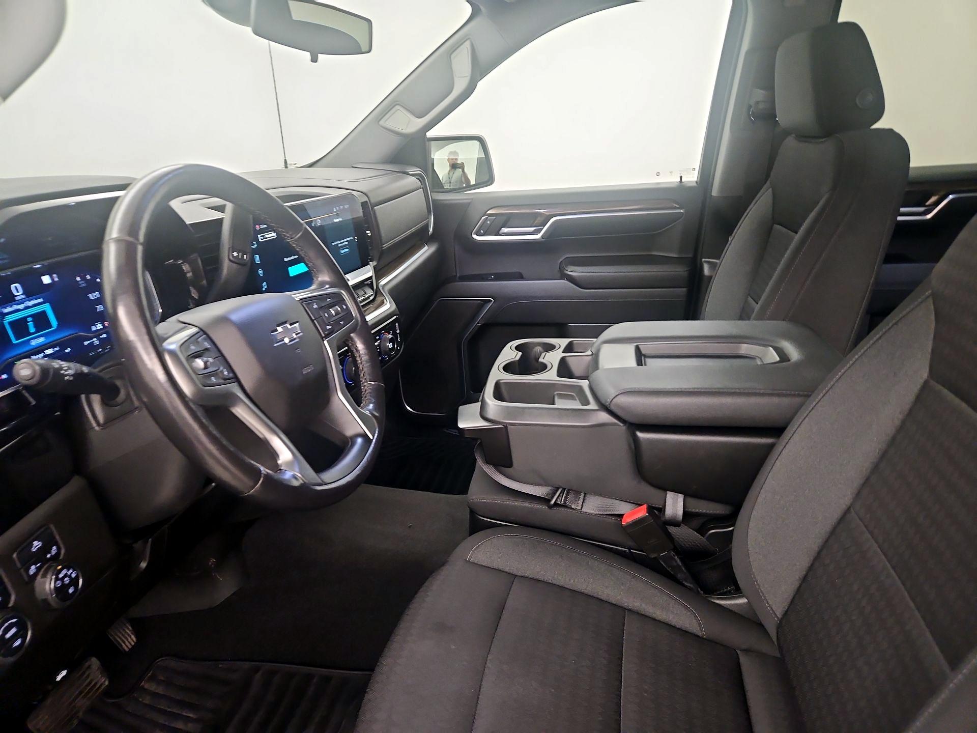 Thumbnail: 2022 Chevrolet Silverado 1500 - 11
