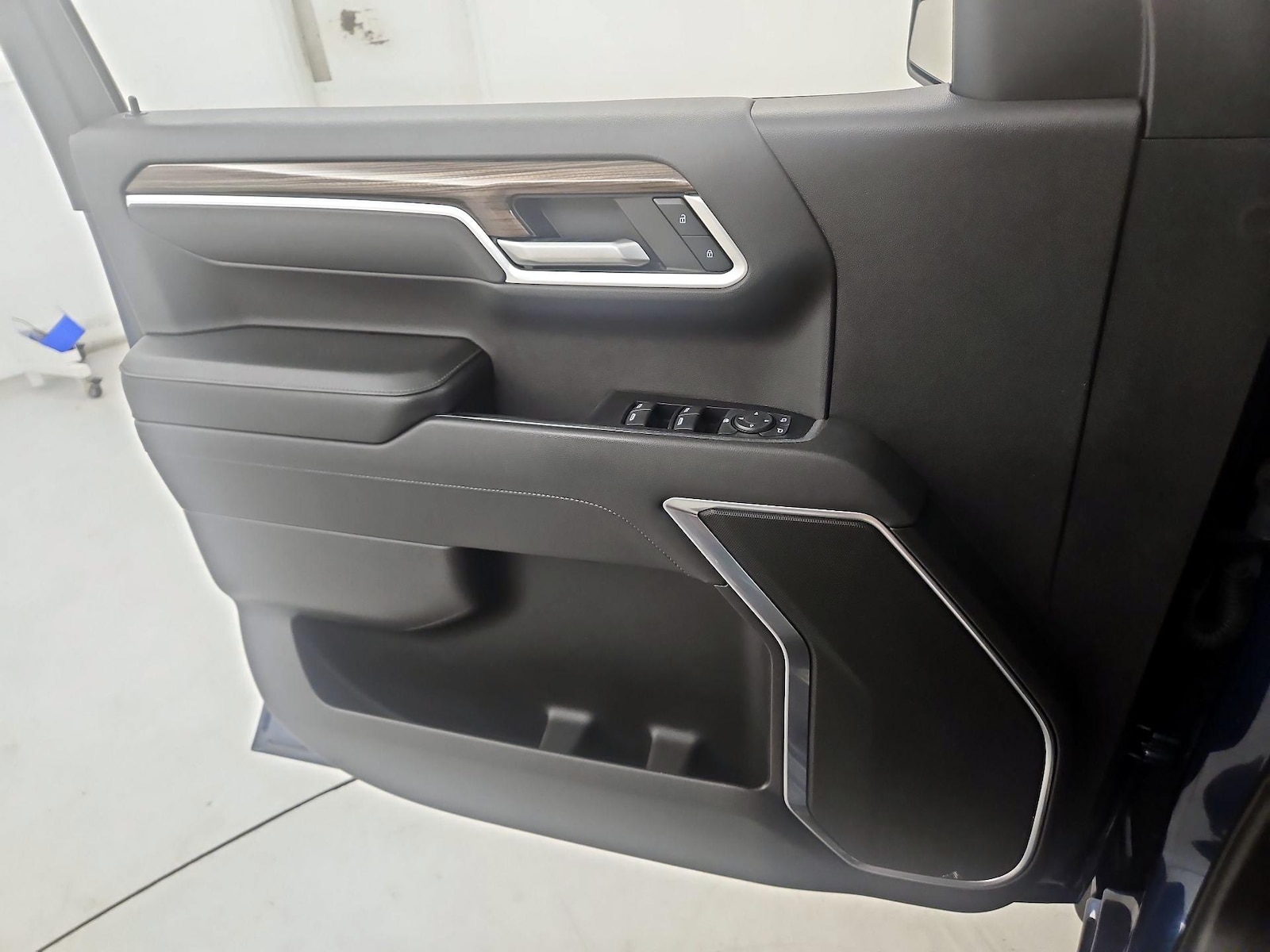 2022 Chevrolet Silverado 1500 RST - Photo 13