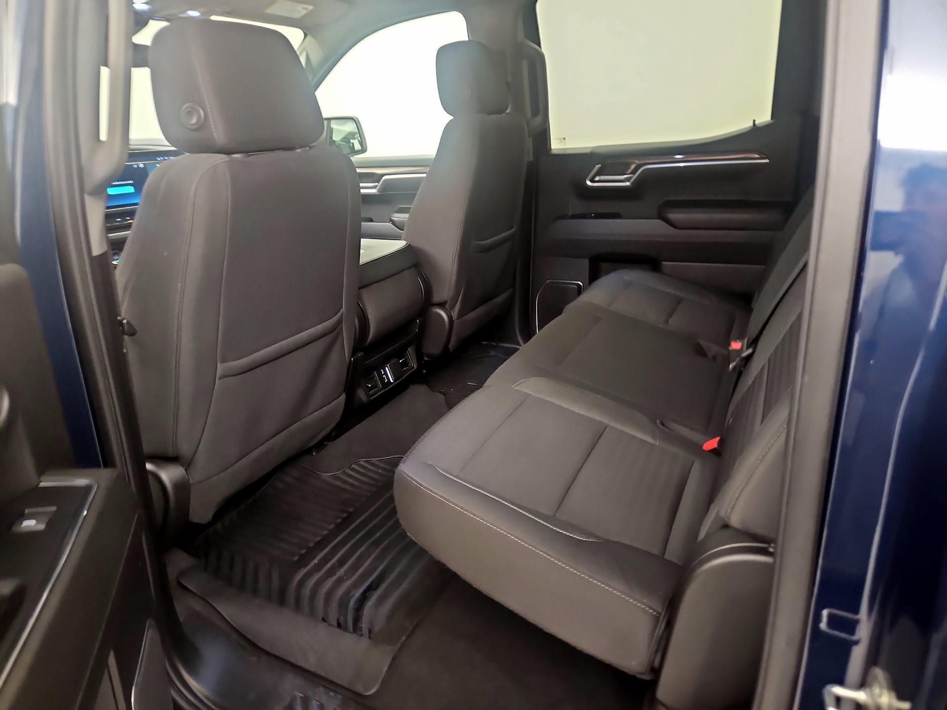 Thumbnail: 2022 Chevrolet Silverado 1500 - 18