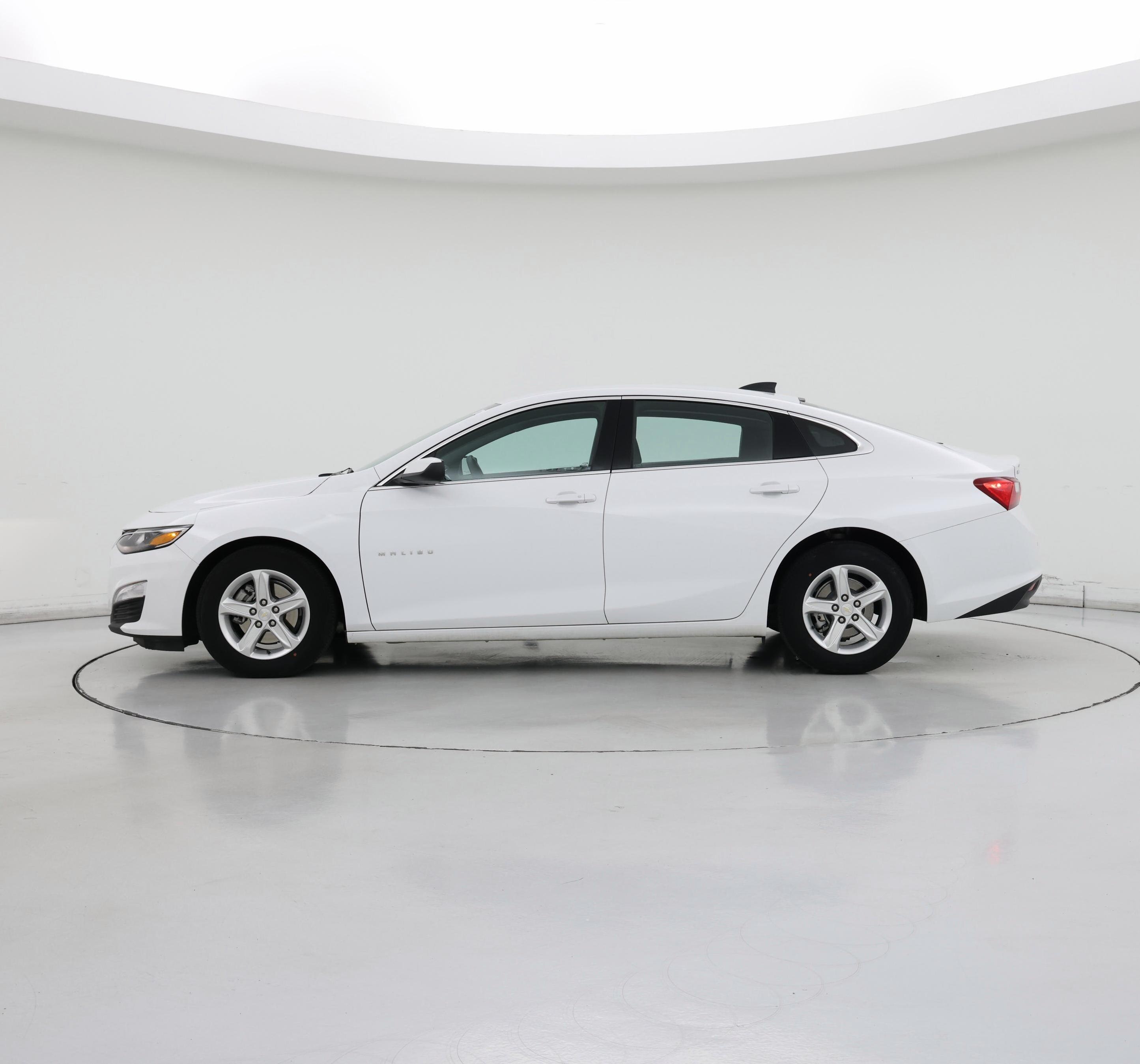 Thumbnail: 2025 Chevrolet Malibu - 3