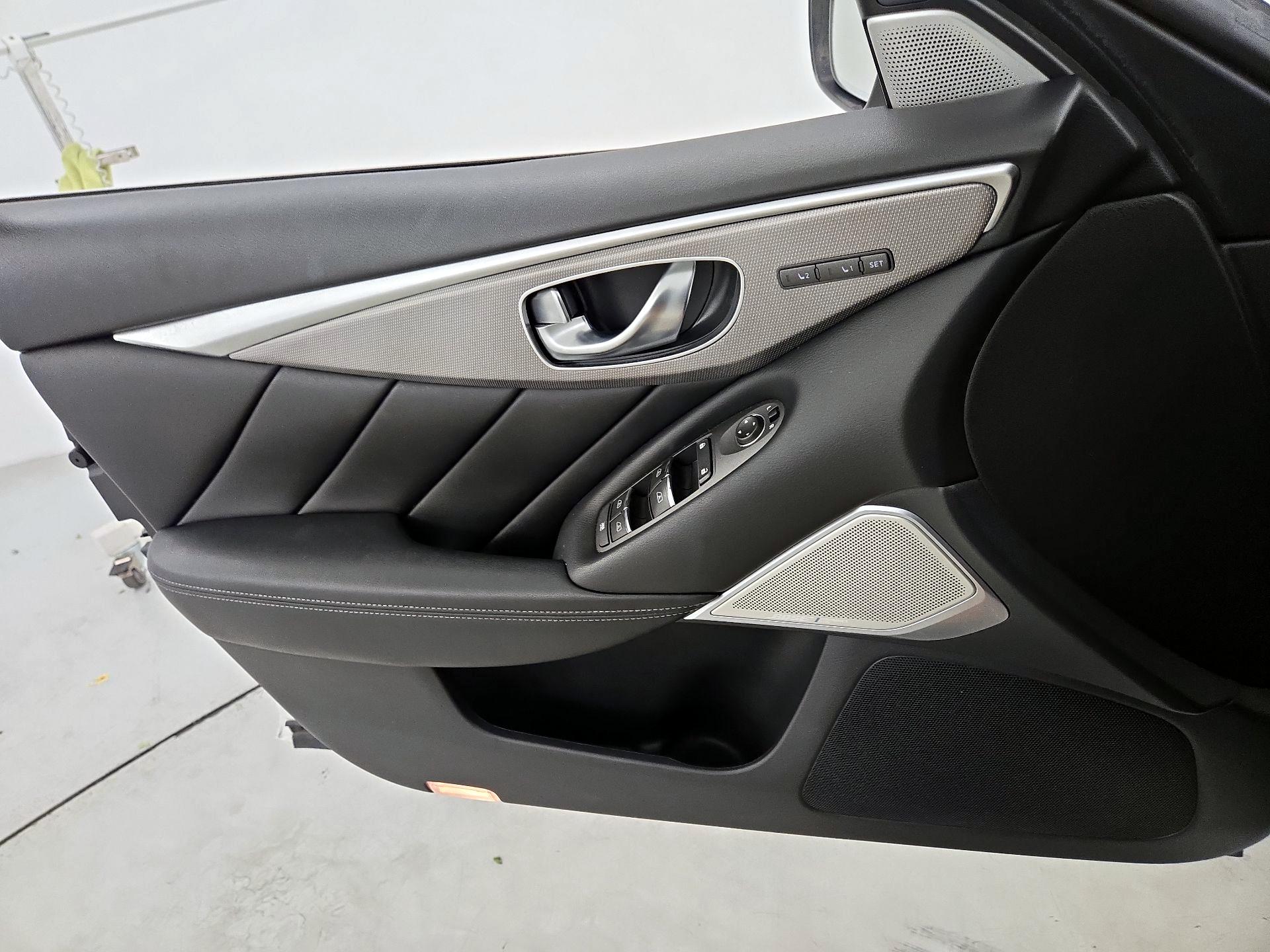 Thumbnail: 2020 INFINITI Q50 - 12